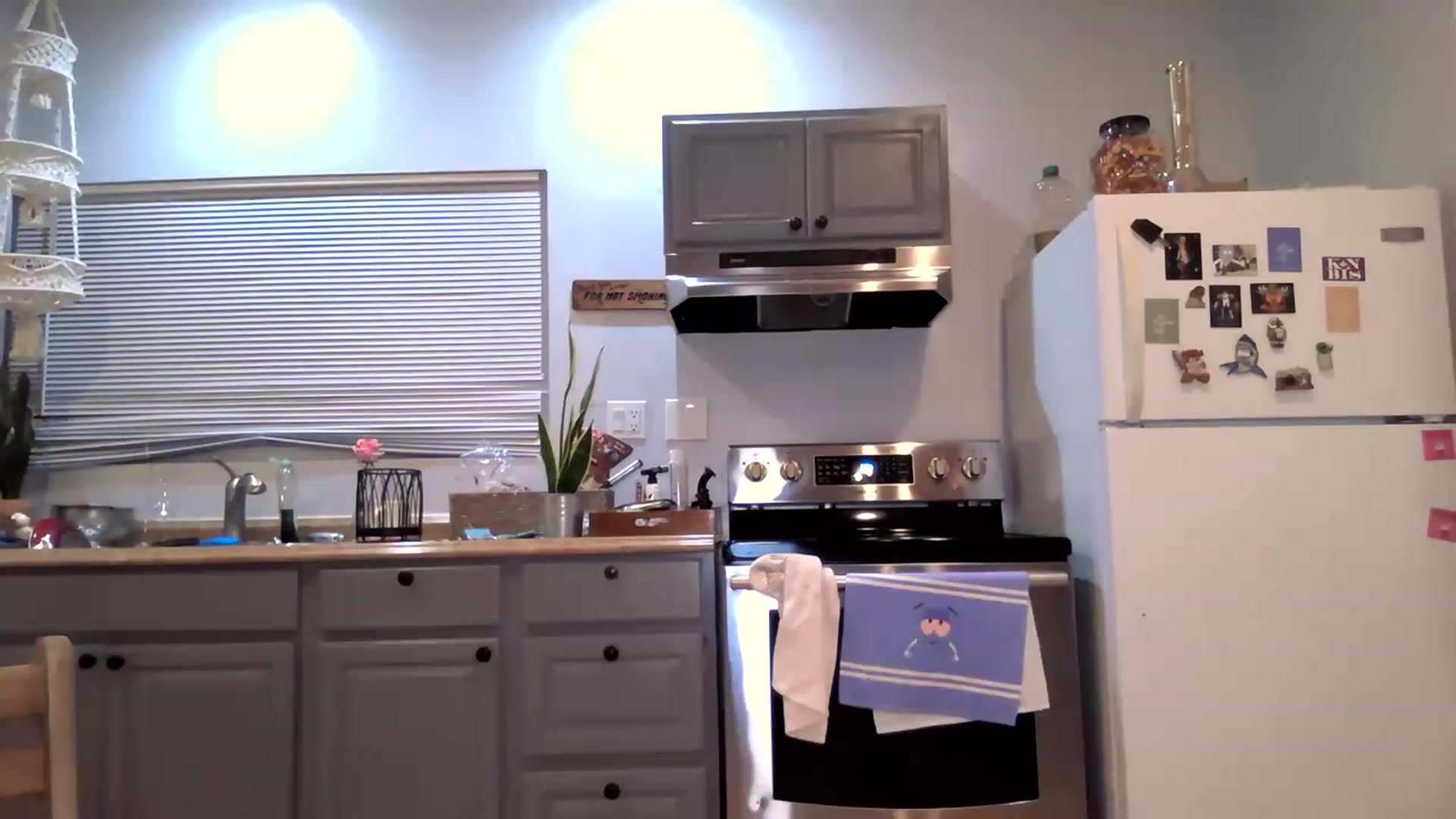 Gallery image thumbnail from BrittaniJade_'s myfreecams stream on, 02/23/2023, 05:06 image 9 of 20