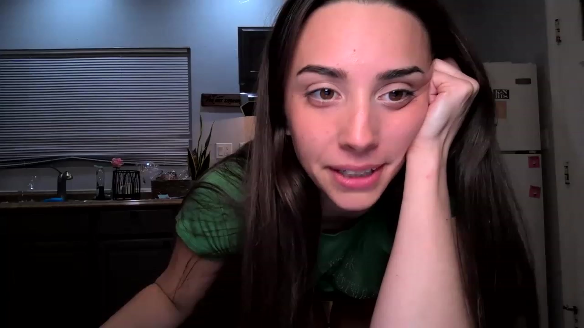 Gallery image thumbnail from BrittaniJade_'s myfreecams stream on, 02/23/2023, 05:06 image 4 of 20