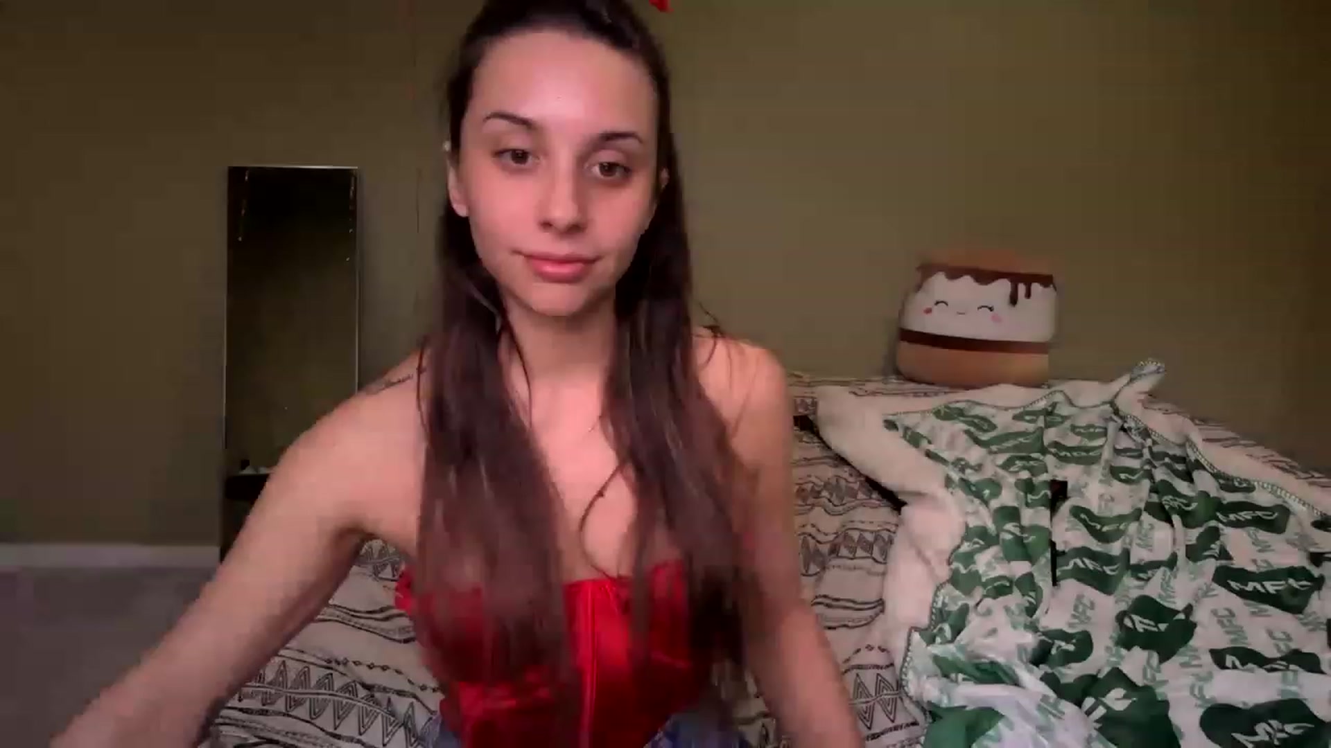 Gallery image thumbnail from BrittaniJade_'s myfreecams stream on, 02/25/2023, 01:51 image 15 of 20