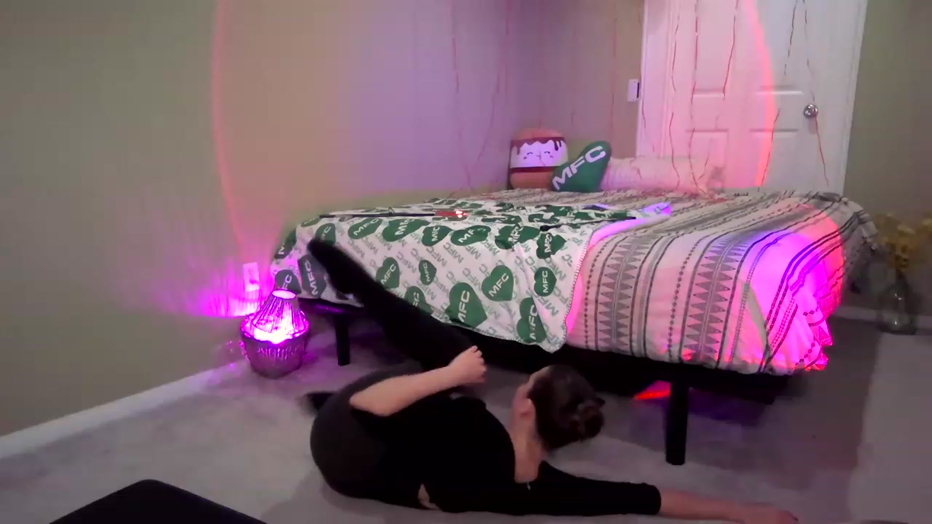 Gallery image thumbnail from BrittaniJade_'s myfreecams stream on, 02/27/2023, 04:36 image 11 of 20