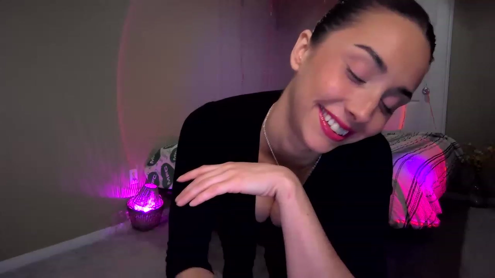 Gallery image thumbnail from BrittaniJade_'s myfreecams stream on, 02/27/2023, 04:36 image 16 of 20