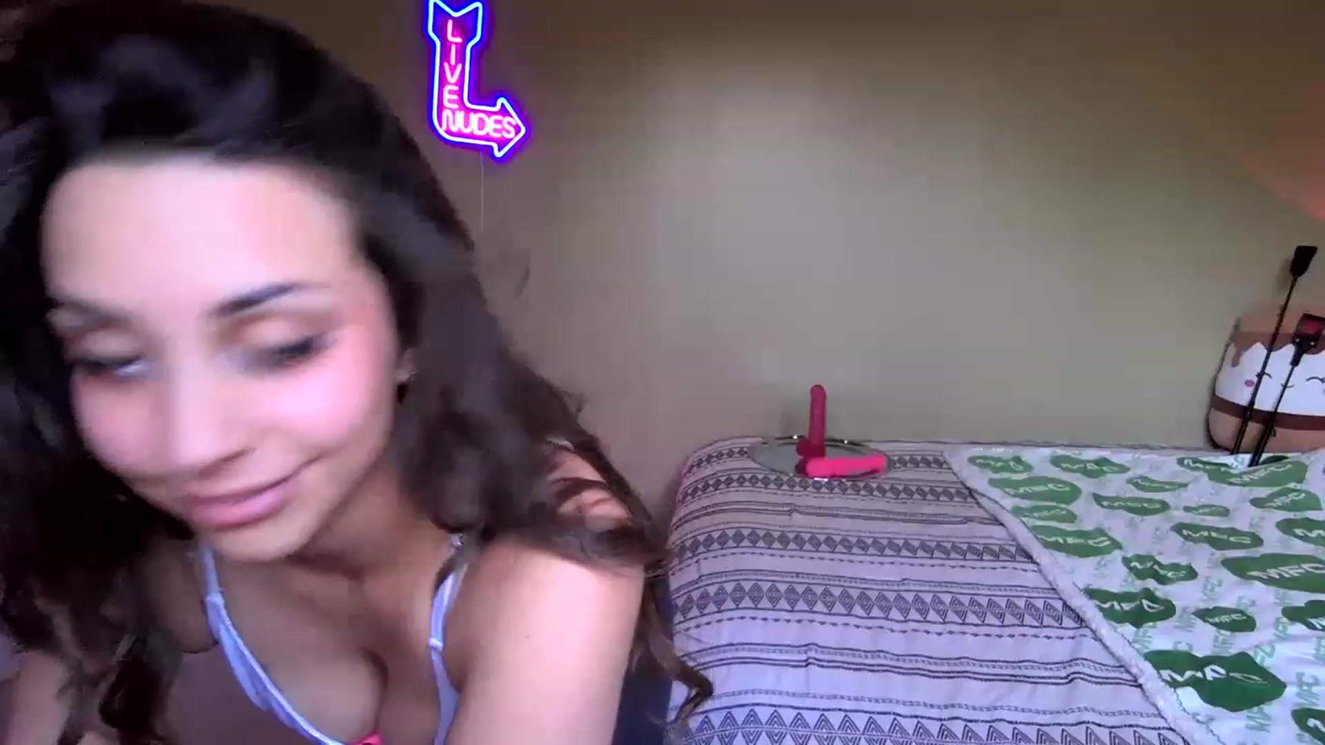 Gallery image thumbnail from BrittaniJade_'s myfreecams stream on, 04/06/2023, 24:50 image 12 of 20