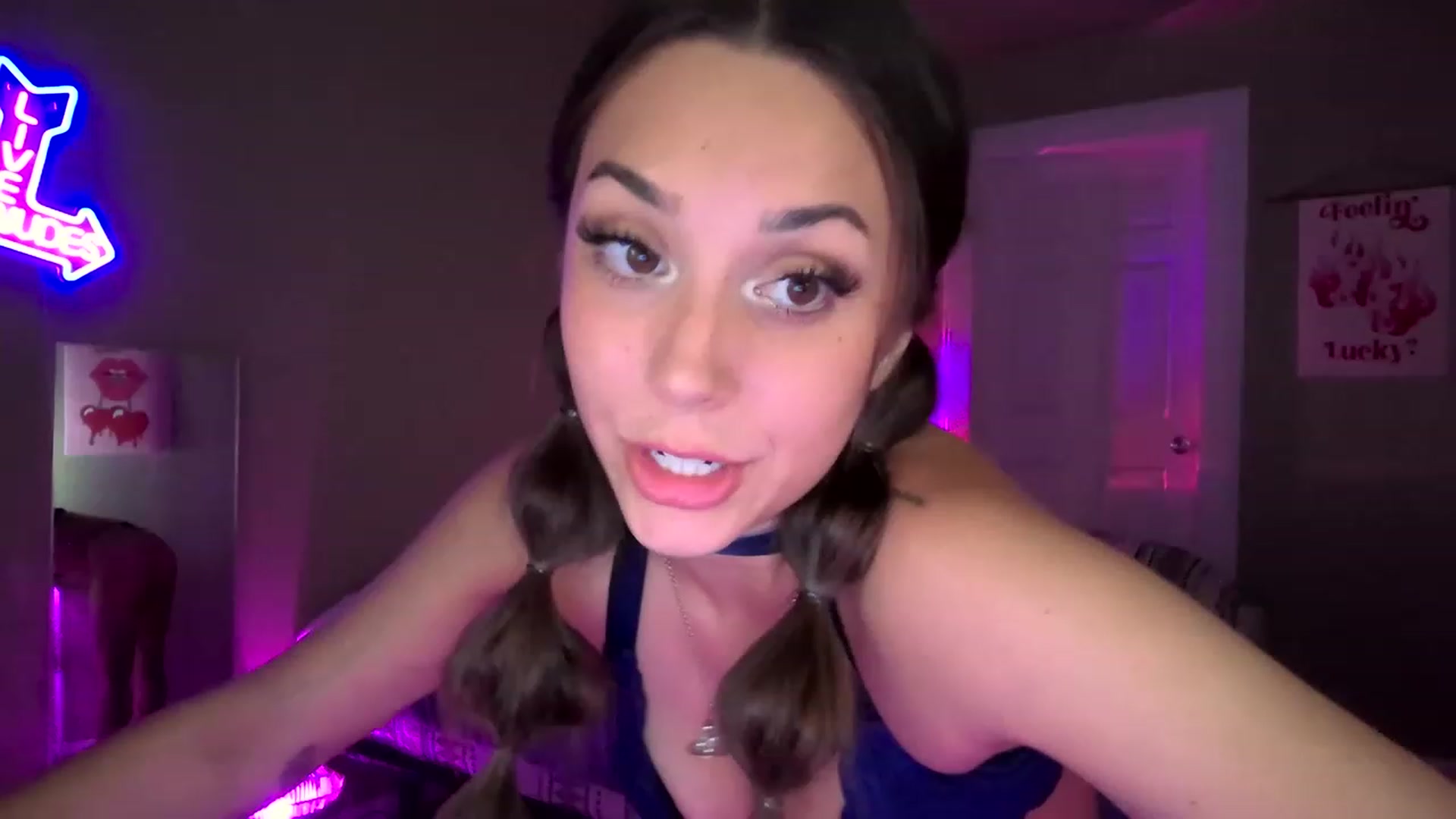 Gallery image thumbnail from BrittaniJade_'s myfreecams stream on, 05/19/2023, 03:08 image 14 of 20