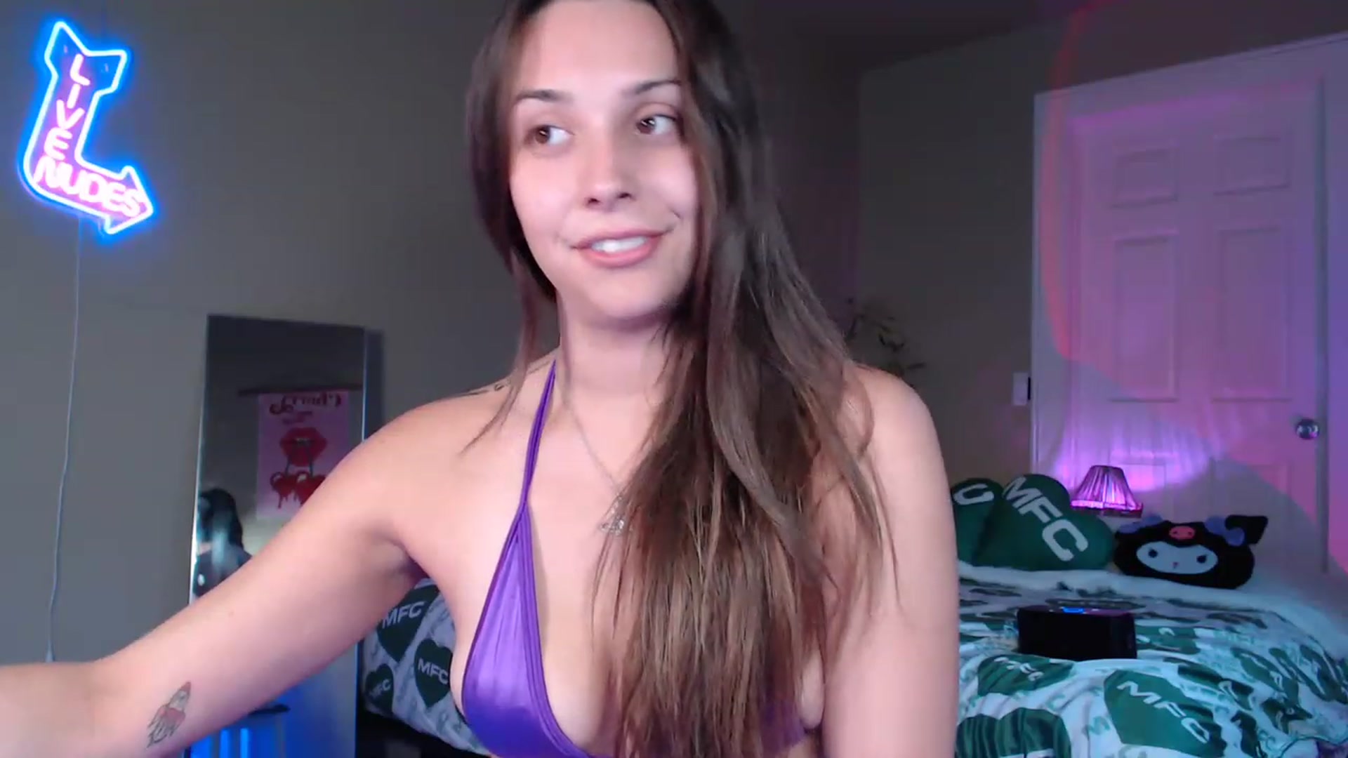 Gallery image thumbnail from BrittaniJade_'s myfreecams stream on, 05/28/2023, 03:17 image 17 of 20