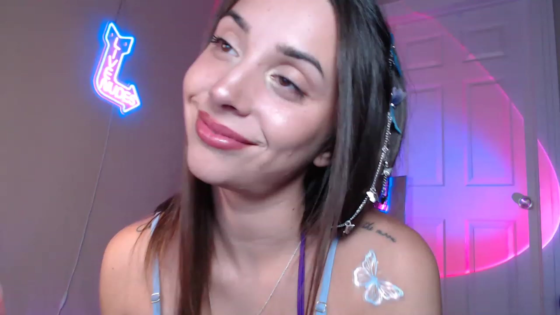 Gallery image thumbnail from BrittaniJade_'s myfreecams stream on, 06/01/2023, 10:15 image 18 of 20