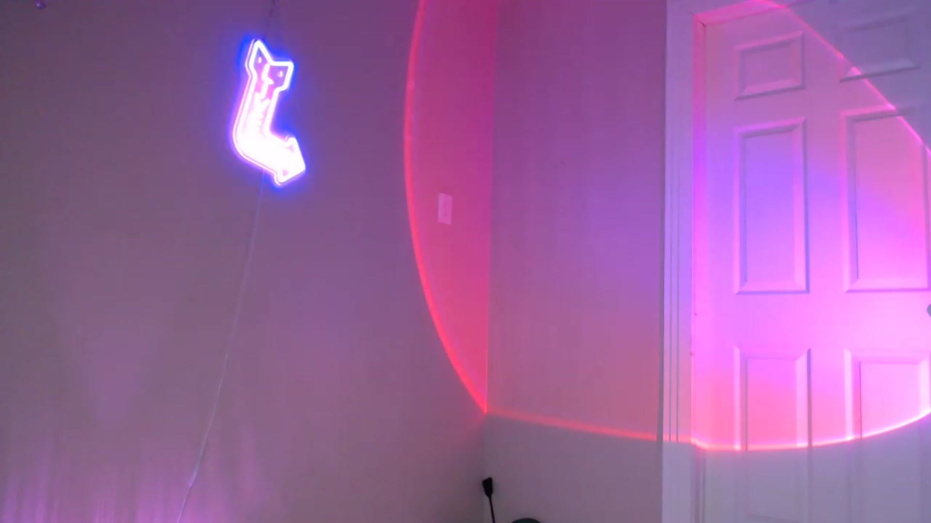 Gallery image thumbnail from BrittaniJade_'s myfreecams stream on, 06/01/2023, 10:15 image 15 of 20