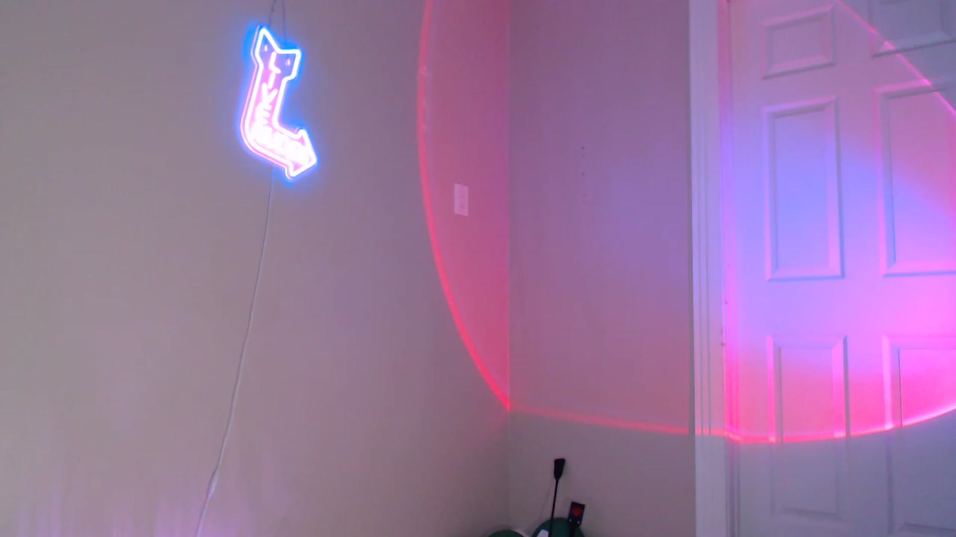 Gallery image thumbnail from BrittaniJade_'s myfreecams stream on, 06/01/2023, 10:15 image 7 of 20