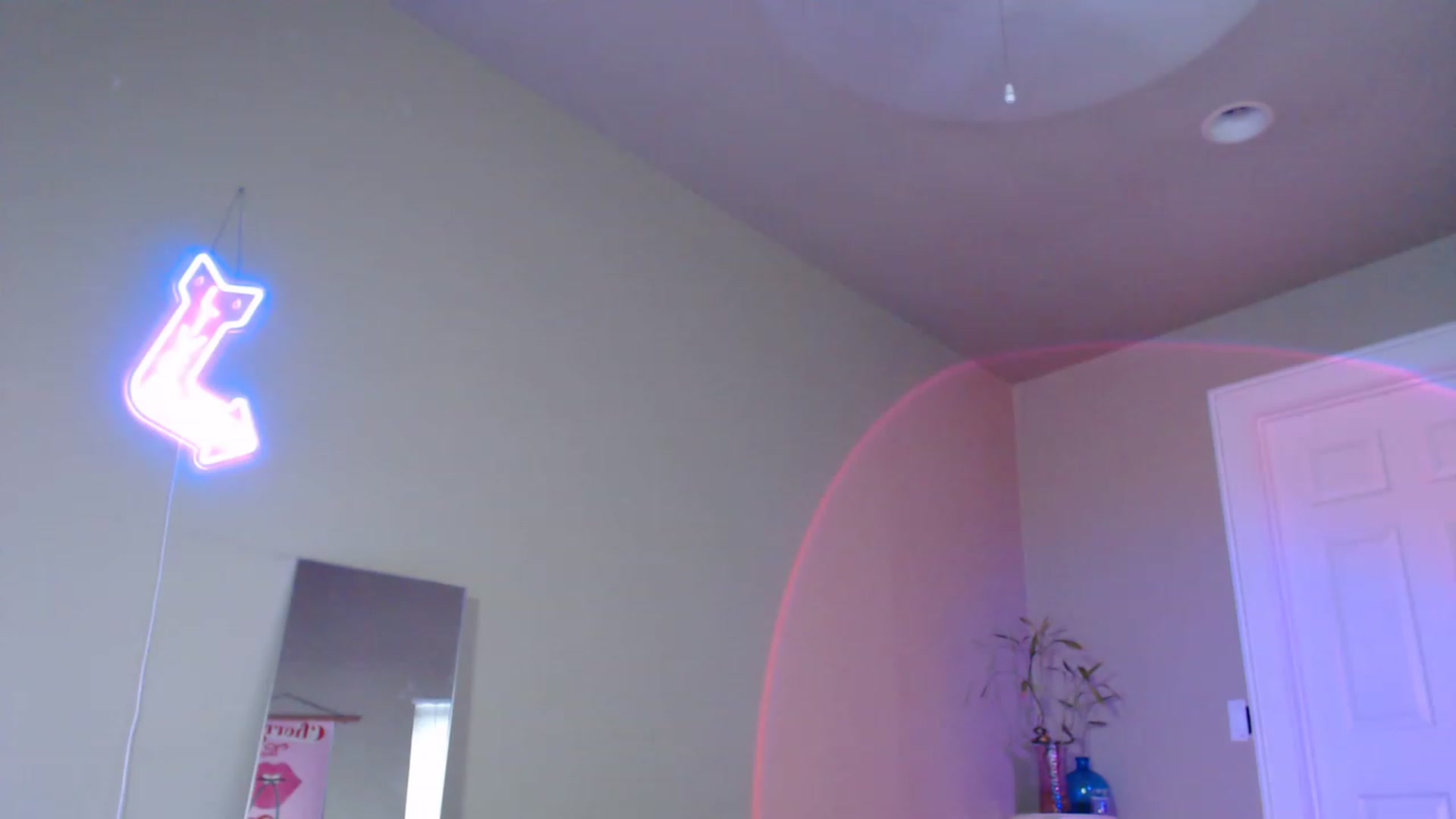 Gallery image thumbnail from BrittaniJade_'s myfreecams stream on, 06/02/2023, 01:30 image 18 of 20