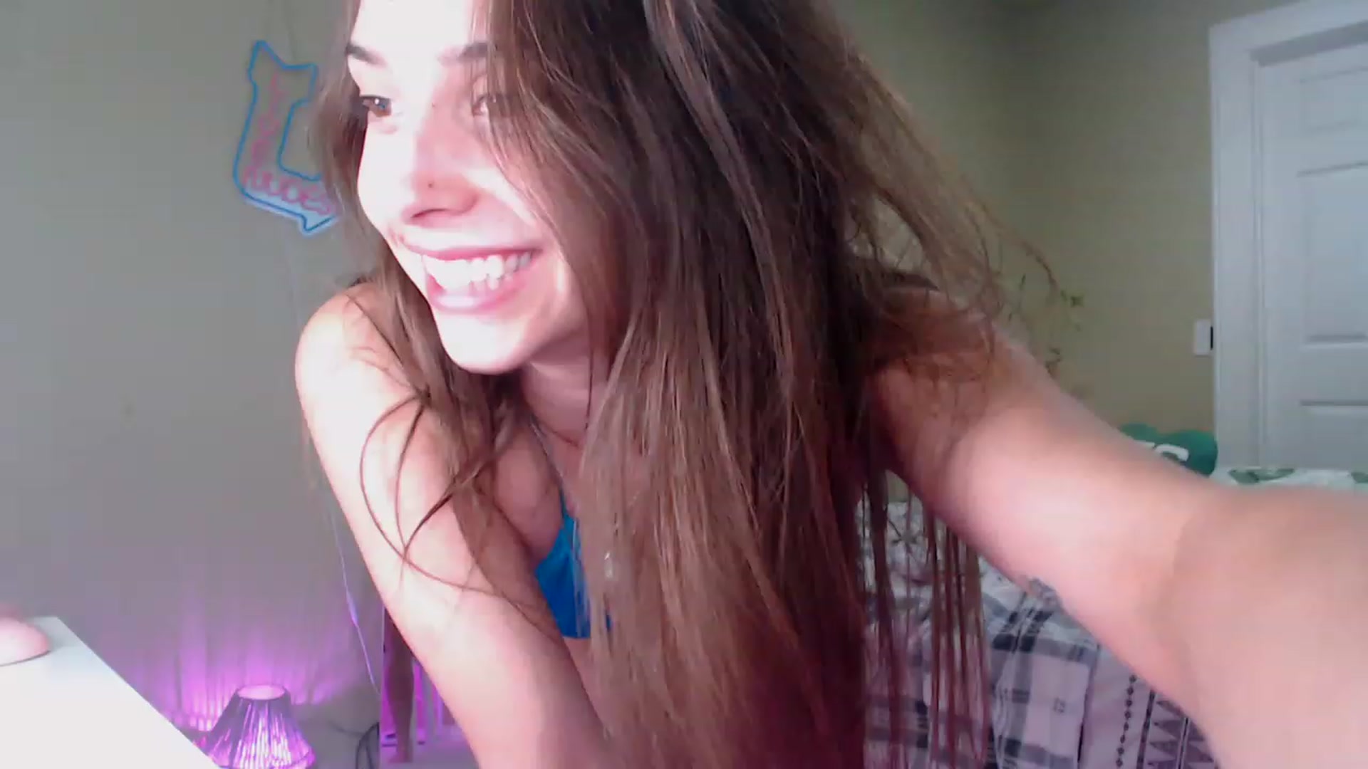 Gallery image thumbnail from BrittaniJade_'s myfreecams stream on, 06/17/2023, 02:28 image 7 of 20