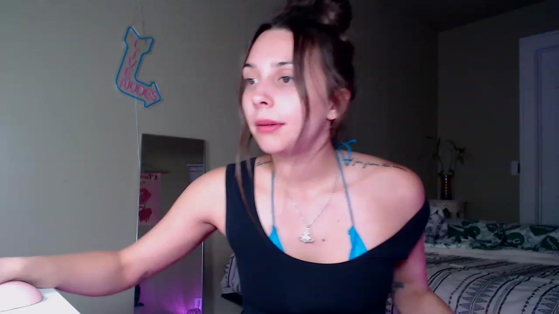 Gallery image thumbnail from BrittaniJade_'s myfreecams stream on, 06/17/2023, 07:28 image 18 of 20