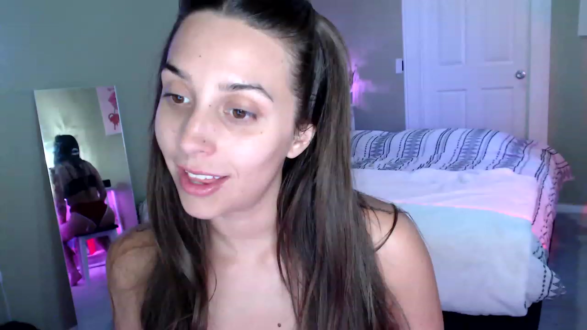 Gallery image thumbnail from BrittaniJade_'s myfreecams stream on, 07/14/2023, 24:28 image 12 of 20