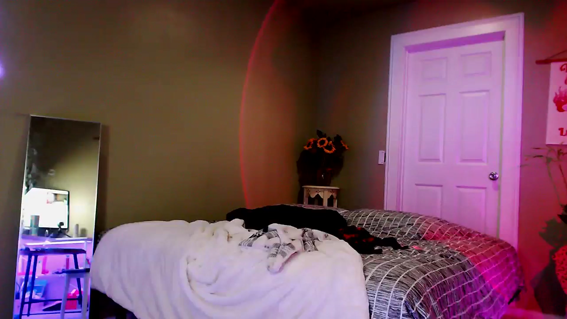 Gallery image thumbnail from BrittaniJade_'s myfreecams stream on, 07/22/2023, 06:40 image 16 of 20