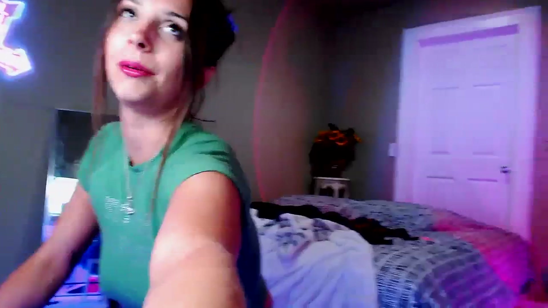 Gallery image thumbnail from BrittaniJade_'s myfreecams stream on, 07/22/2023, 06:40 image 4 of 20