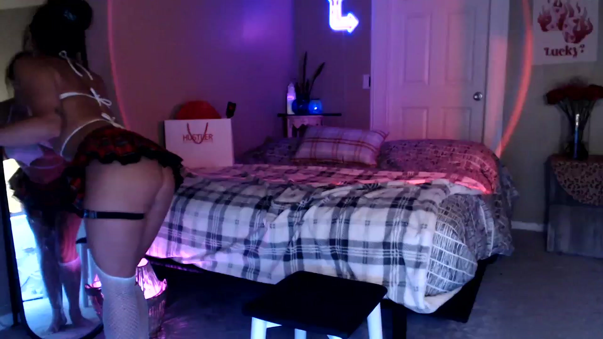 Gallery image thumbnail from BrittaniJade_'s myfreecams stream on, 08/01/2023, 03:26 image 12 of 20