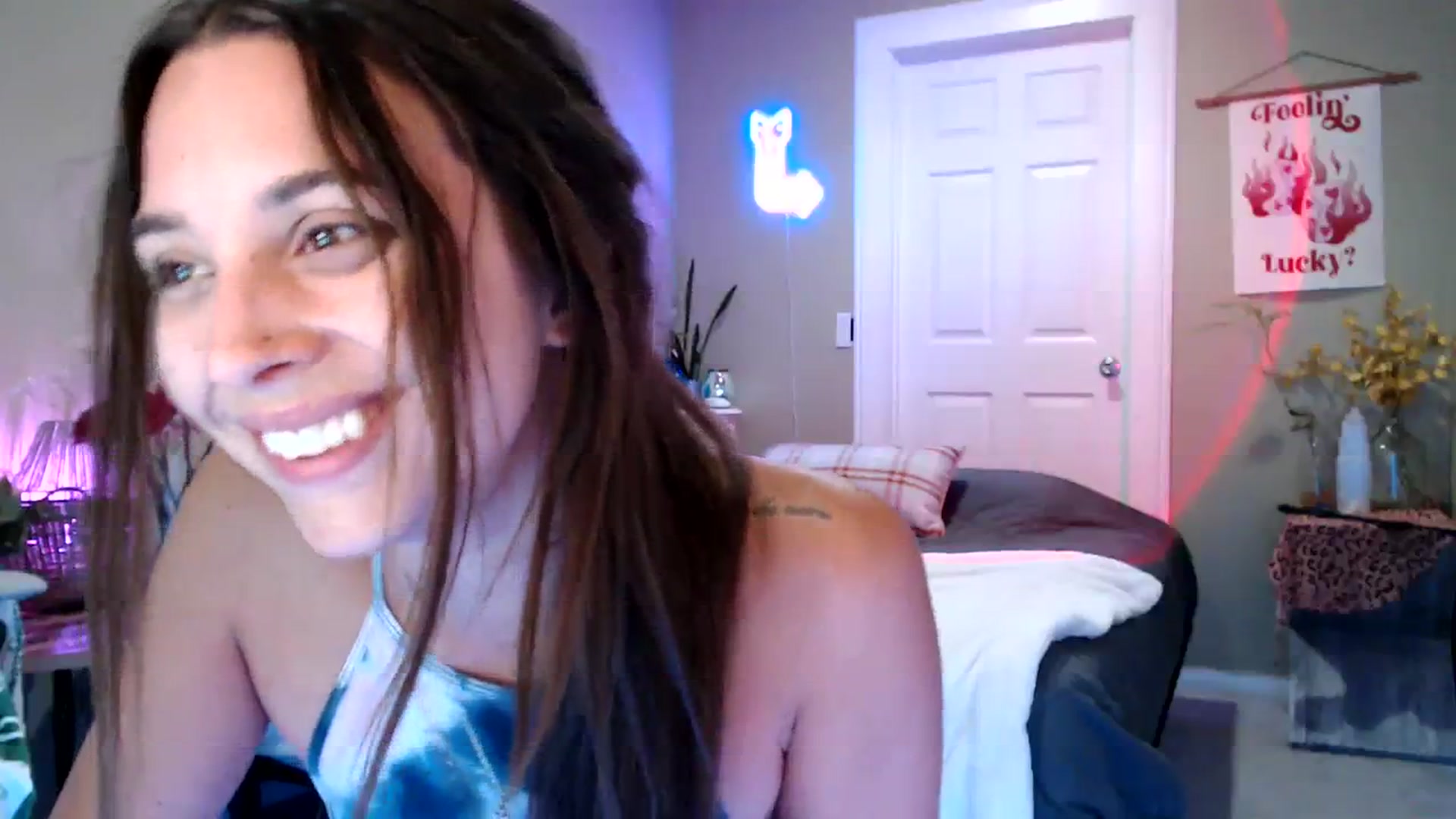 Gallery image thumbnail from BrittaniJade_'s myfreecams stream on, 08/05/2023, 04:23 image 15 of 20