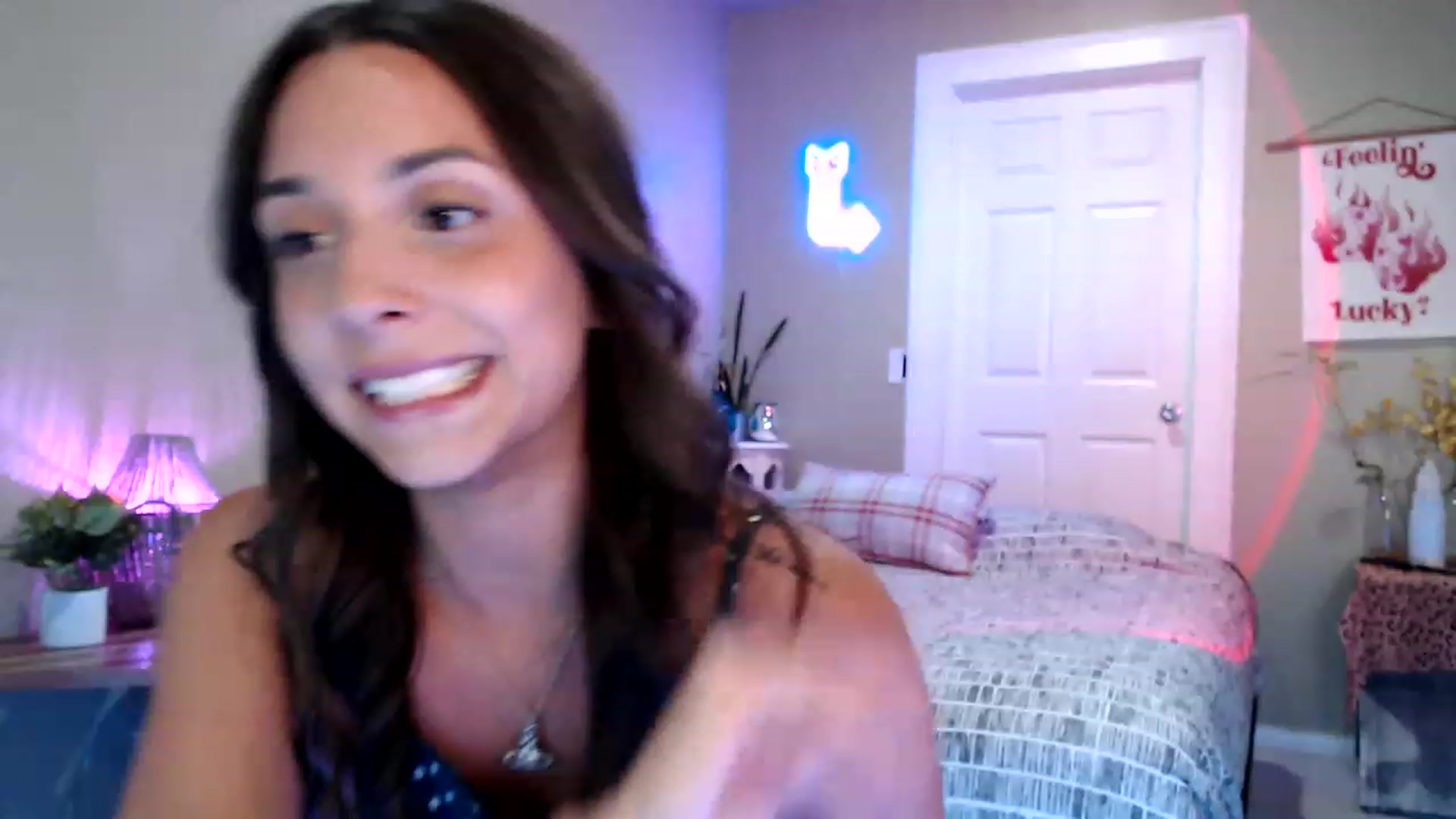 Gallery image thumbnail from BrittaniJade_'s myfreecams stream on, 08/06/2023, 04:18 image 5 of 20
