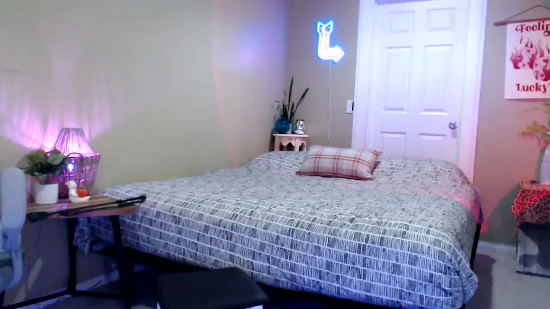 Gallery image thumbnail from BrittaniJade_'s myfreecams stream on, 08/09/2023, 04:33 image 8 of 20