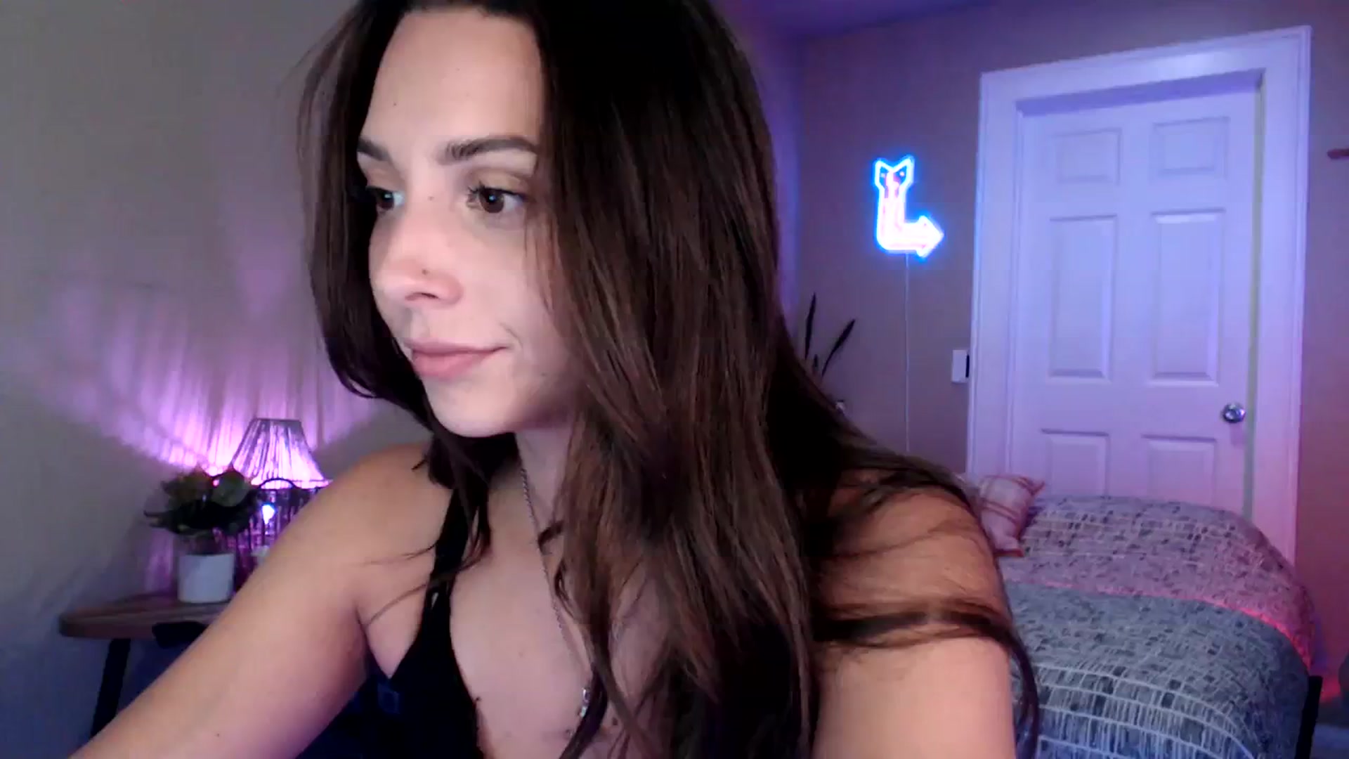 Gallery image thumbnail from BrittaniJade_'s myfreecams stream on, 08/09/2023, 04:33 image 19 of 20