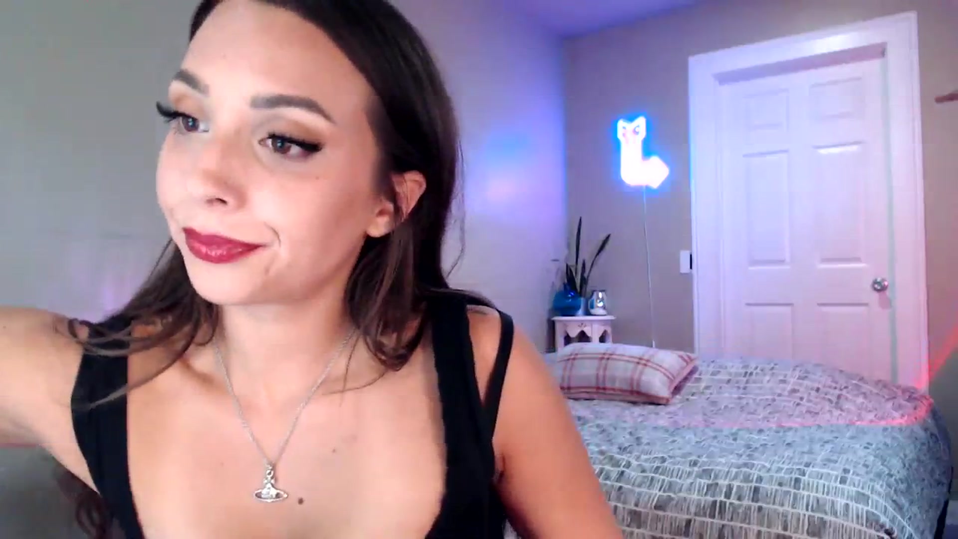 Gallery image thumbnail from BrittaniJade_'s myfreecams stream on, 08/10/2023, 01:22 image 18 of 20