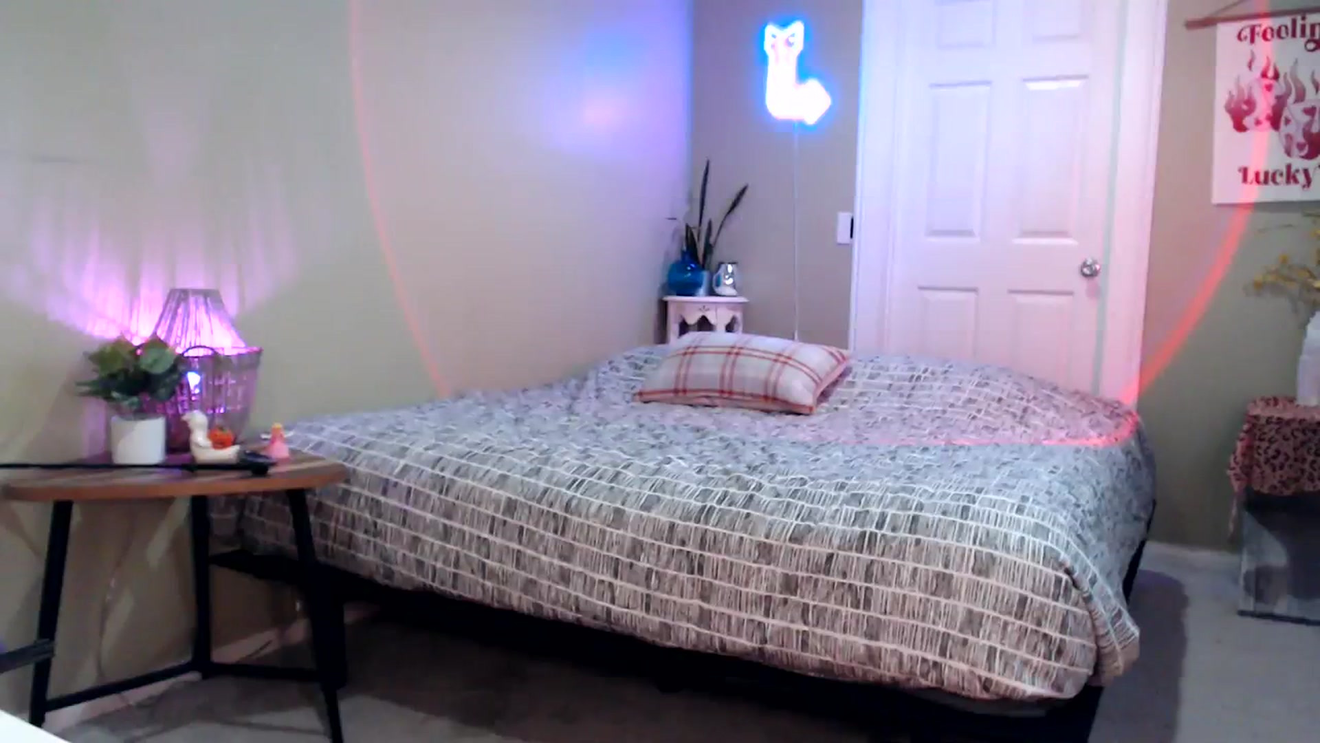 Gallery image thumbnail from BrittaniJade_'s myfreecams stream on, 08/10/2023, 01:22 image 16 of 20