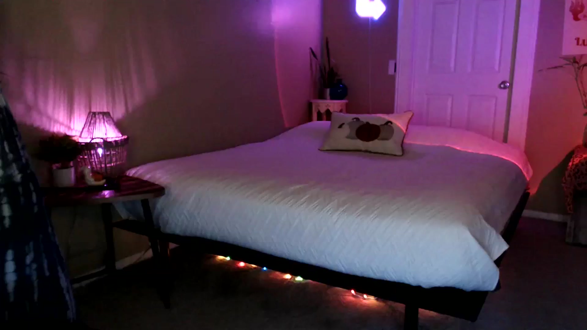 Gallery image thumbnail from BrittaniJade_'s myfreecams stream on, 08/12/2023, 03:12 image 18 of 20