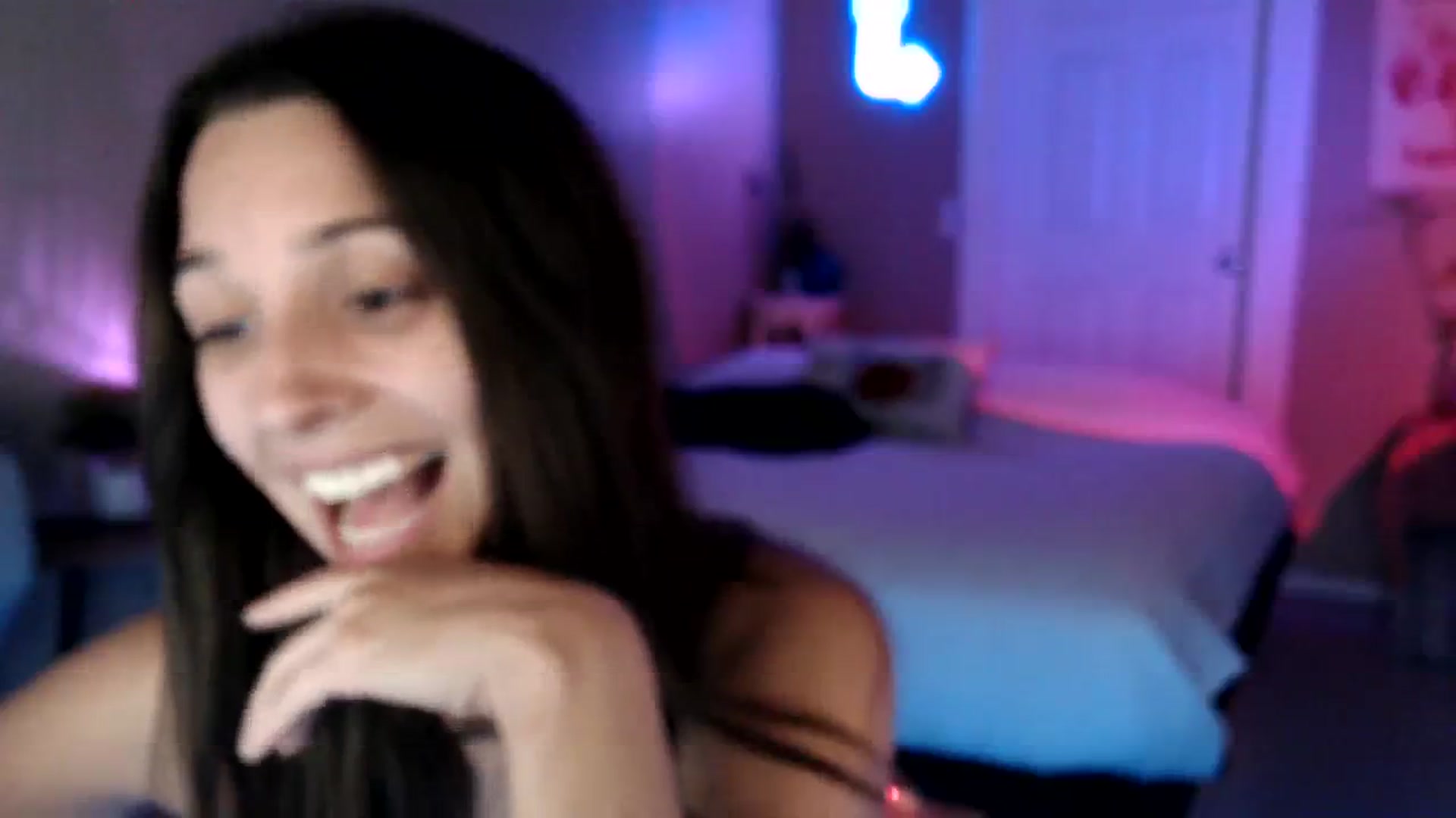 Gallery image thumbnail from BrittaniJade_'s myfreecams stream on, 08/12/2023, 04:02 image 14 of 20