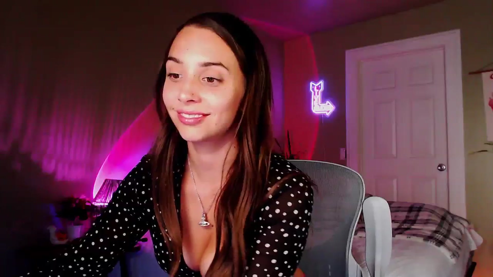 Gallery image thumbnail from BrittaniJade_'s myfreecams stream on, 08/15/2023, 04:59 image 5 of 20