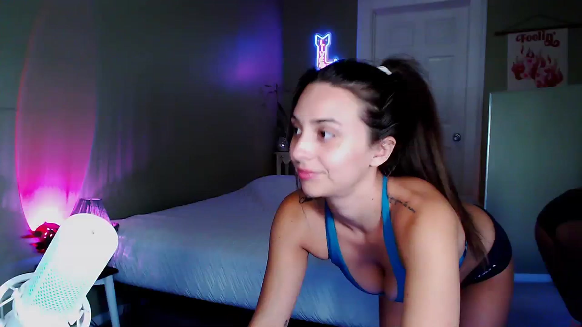 Gallery image thumbnail from BrittaniJade_'s myfreecams stream on, 08/17/2023, 05:15 image 12 of 20