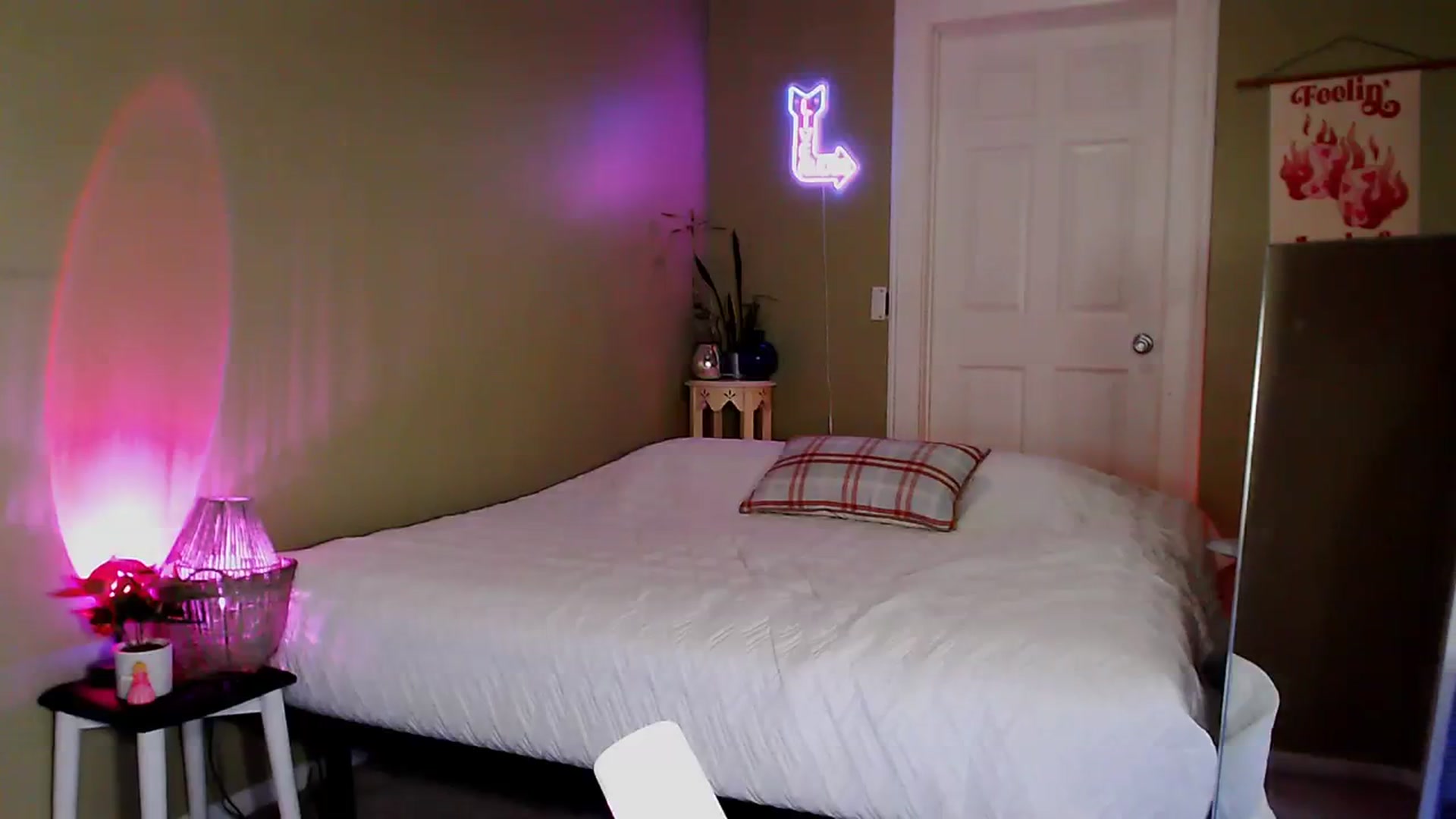 Gallery image thumbnail from BrittaniJade_'s myfreecams stream on, 08/17/2023, 05:15 image 19 of 20