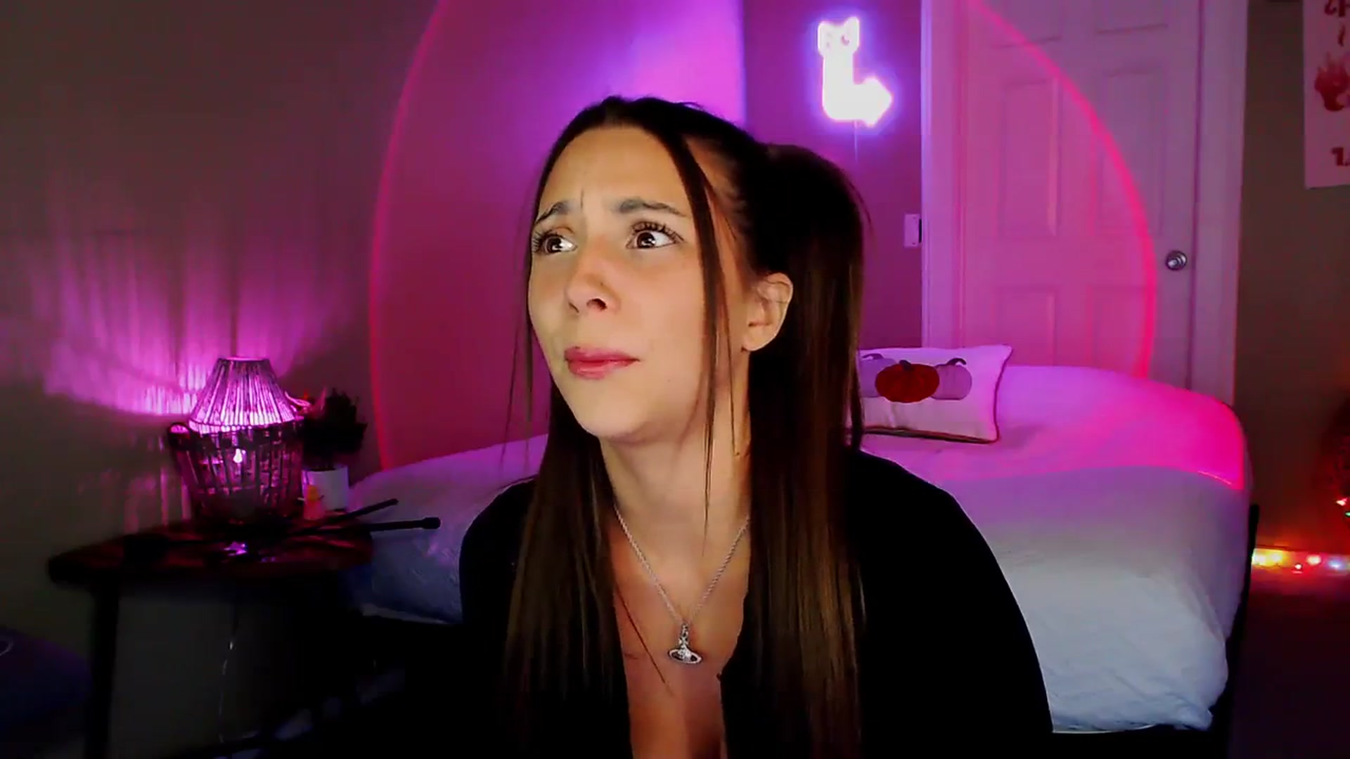 Gallery image thumbnail from BrittaniJade_'s myfreecams stream on, 08/19/2023, 05:51 image 3 of 20