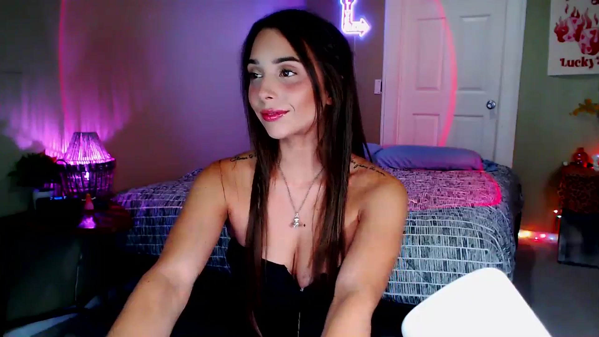 Gallery image thumbnail from BrittaniJade_'s myfreecams stream on, 08/21/2023, 04:26 image 6 of 20