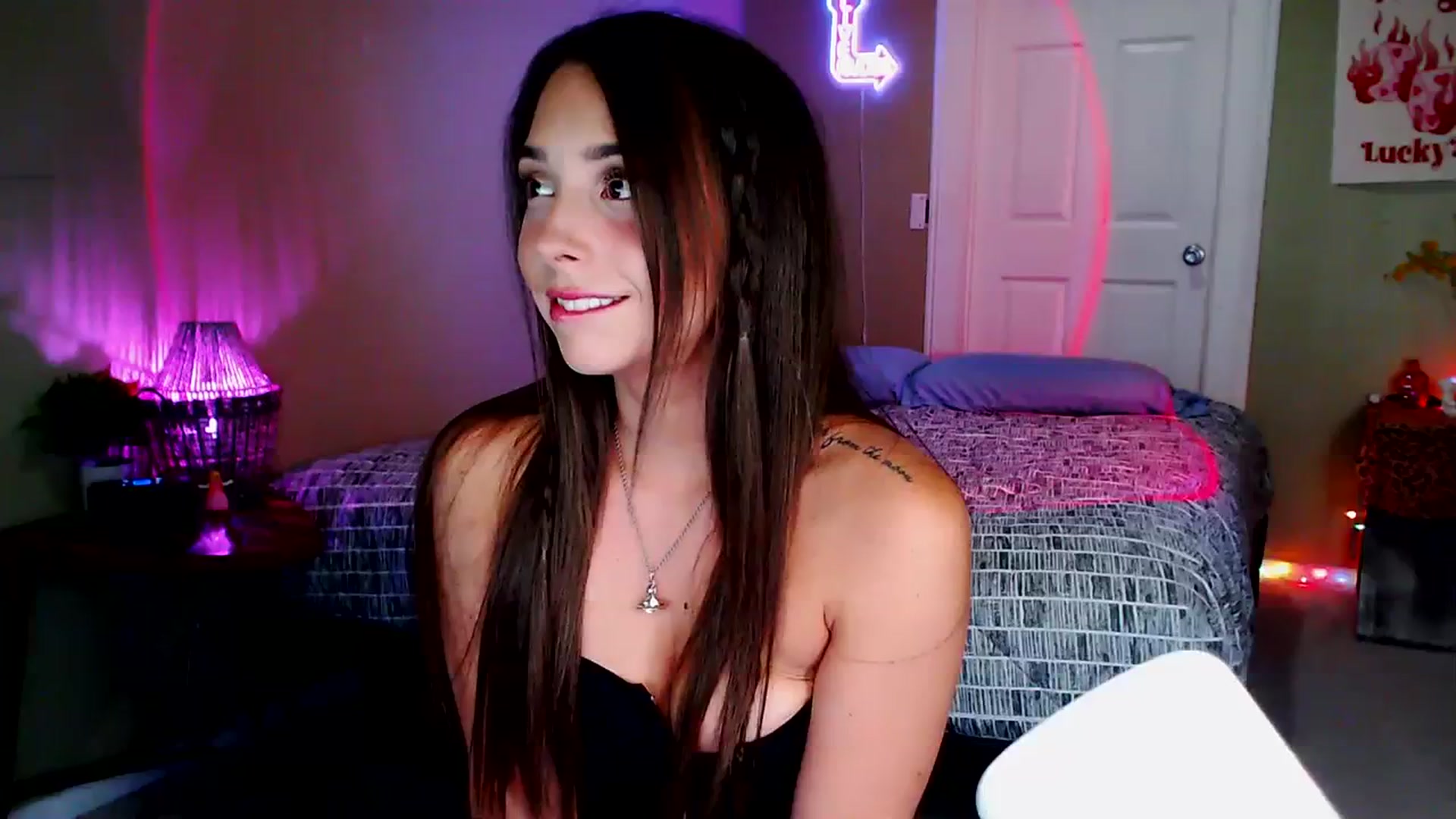 Gallery image thumbnail from BrittaniJade_'s myfreecams stream on, 08/21/2023, 04:26 image 1 of 20