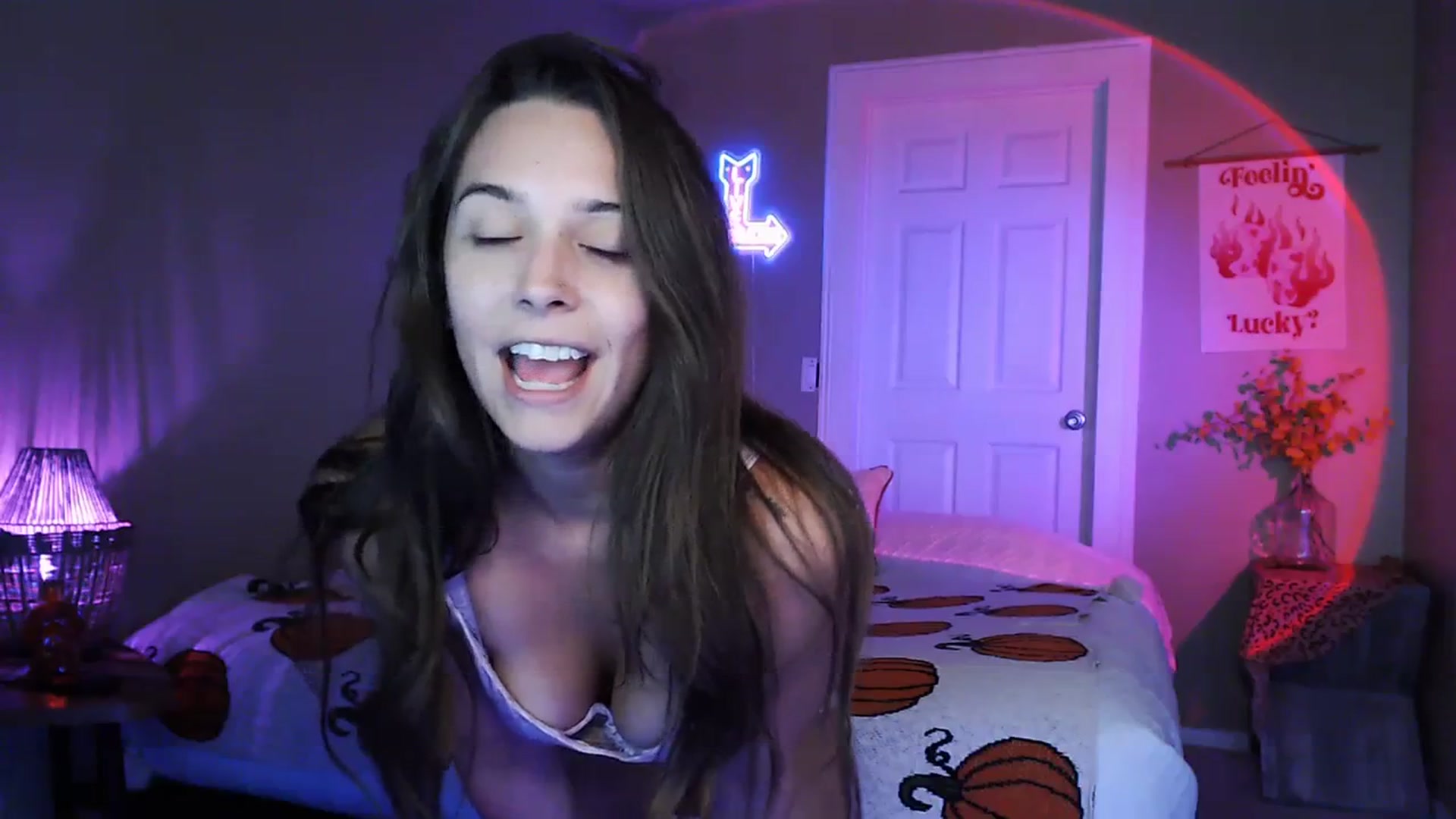 Gallery image thumbnail from BrittaniJade_'s myfreecams stream on, 08/26/2023, 05:00 image 3 of 20
