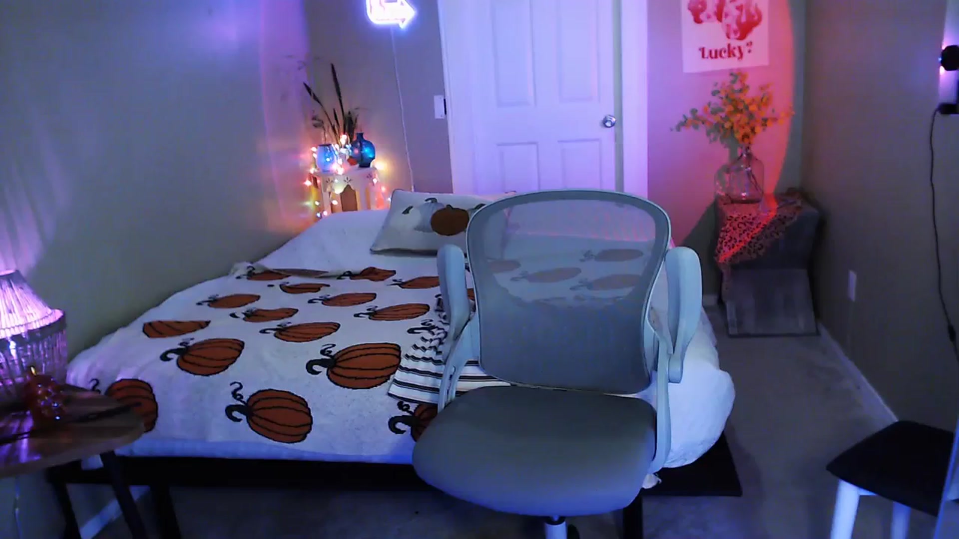 Gallery image thumbnail from BrittaniJade_'s myfreecams stream on, 08/26/2023, 06:39 image 1 of 20