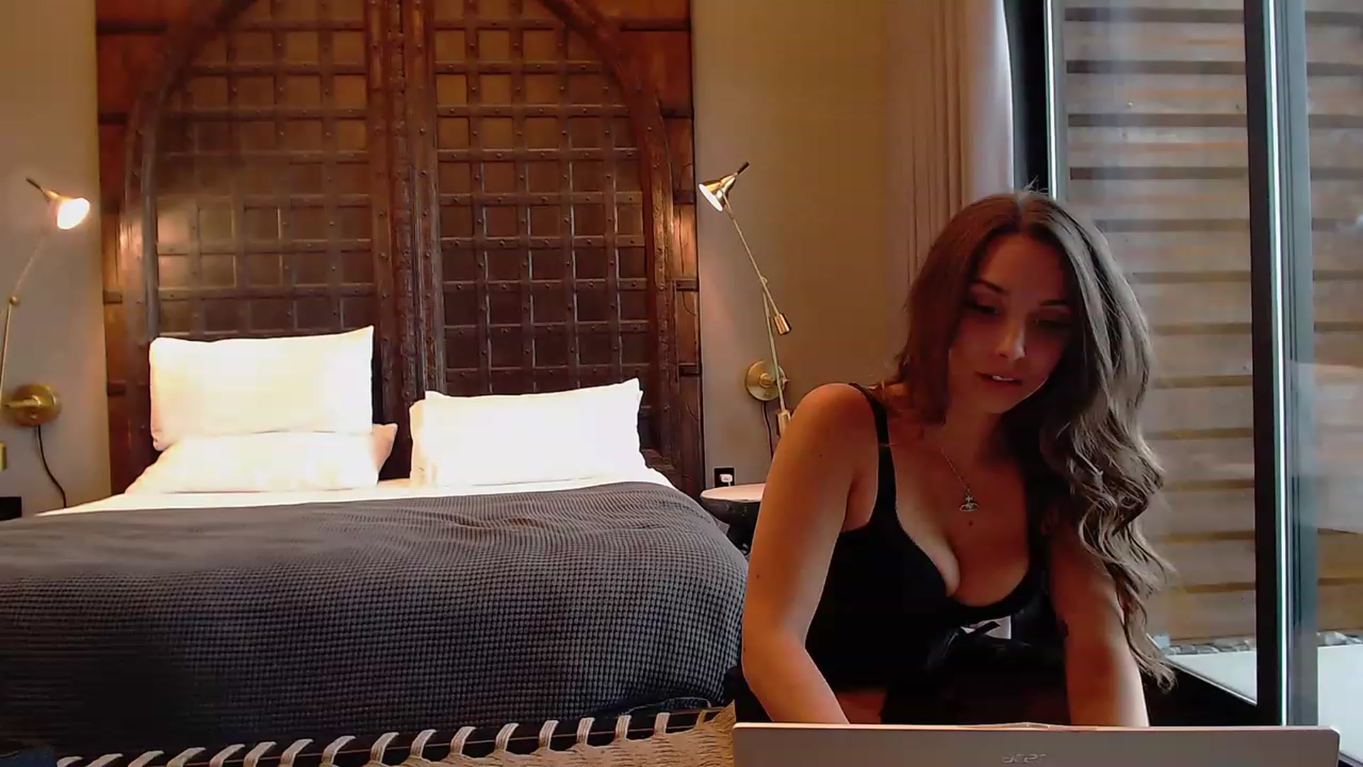 Gallery image thumbnail from BrittaniJade_'s myfreecams stream on, 08/31/2023, 02:07 image 10 of 20
