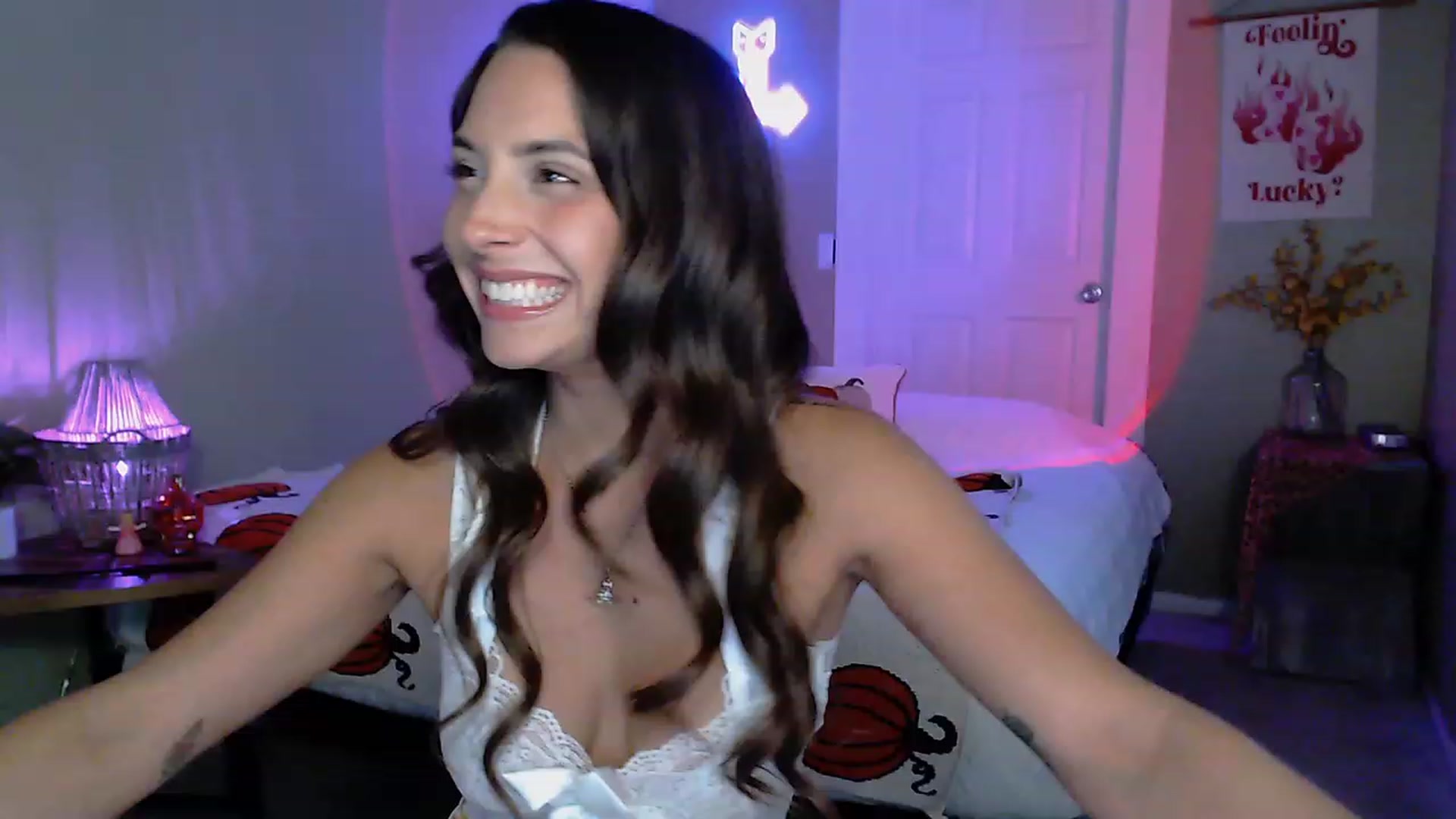 Gallery image thumbnail from BrittaniJade_'s myfreecams stream on, 09/03/2023, 01:35 image 18 of 20