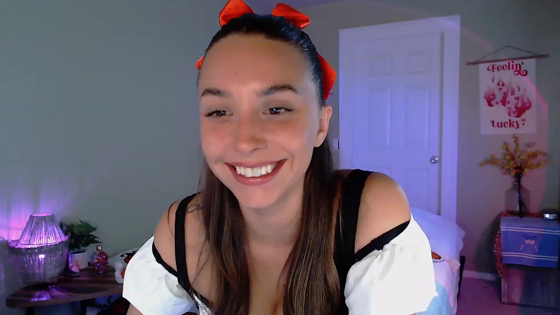 Gallery image thumbnail from BrittaniJade_'s myfreecams stream on, 09/13/2023, 24:01 image 16 of 20