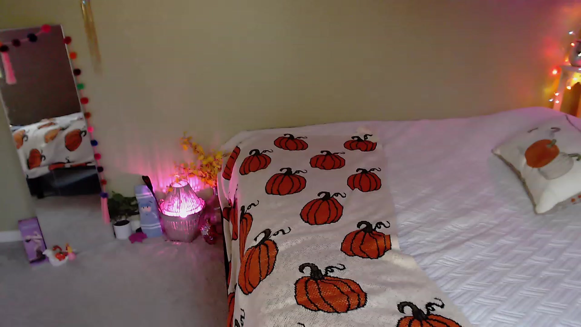 Gallery image thumbnail from BrittaniJade_'s myfreecams stream on, 09/15/2023, 02:24 image 3 of 20