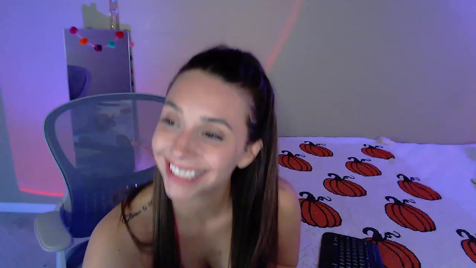 Gallery image thumbnail from BrittaniJade_'s myfreecams stream on, 09/19/2023, 06:44 image 5 of 20