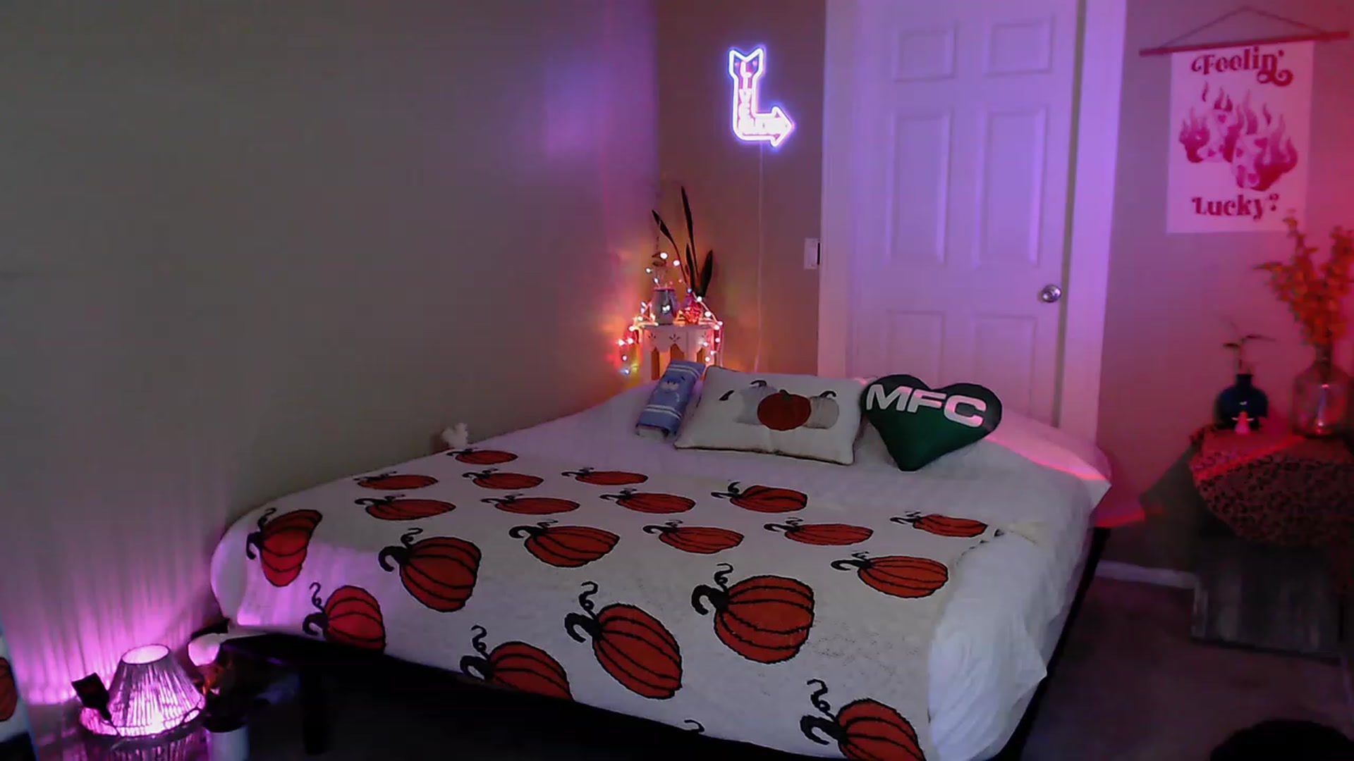 Gallery image thumbnail from BrittaniJade_'s myfreecams stream on, 09/20/2023, 01:03 image 13 of 20