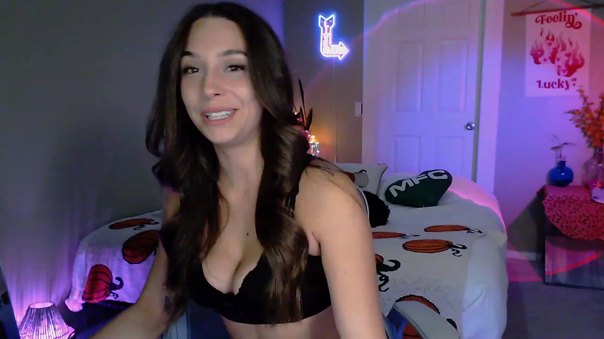 Gallery image thumbnail from BrittaniJade_'s myfreecams stream on, 10/02/2023, 02:20 image 11 of 20