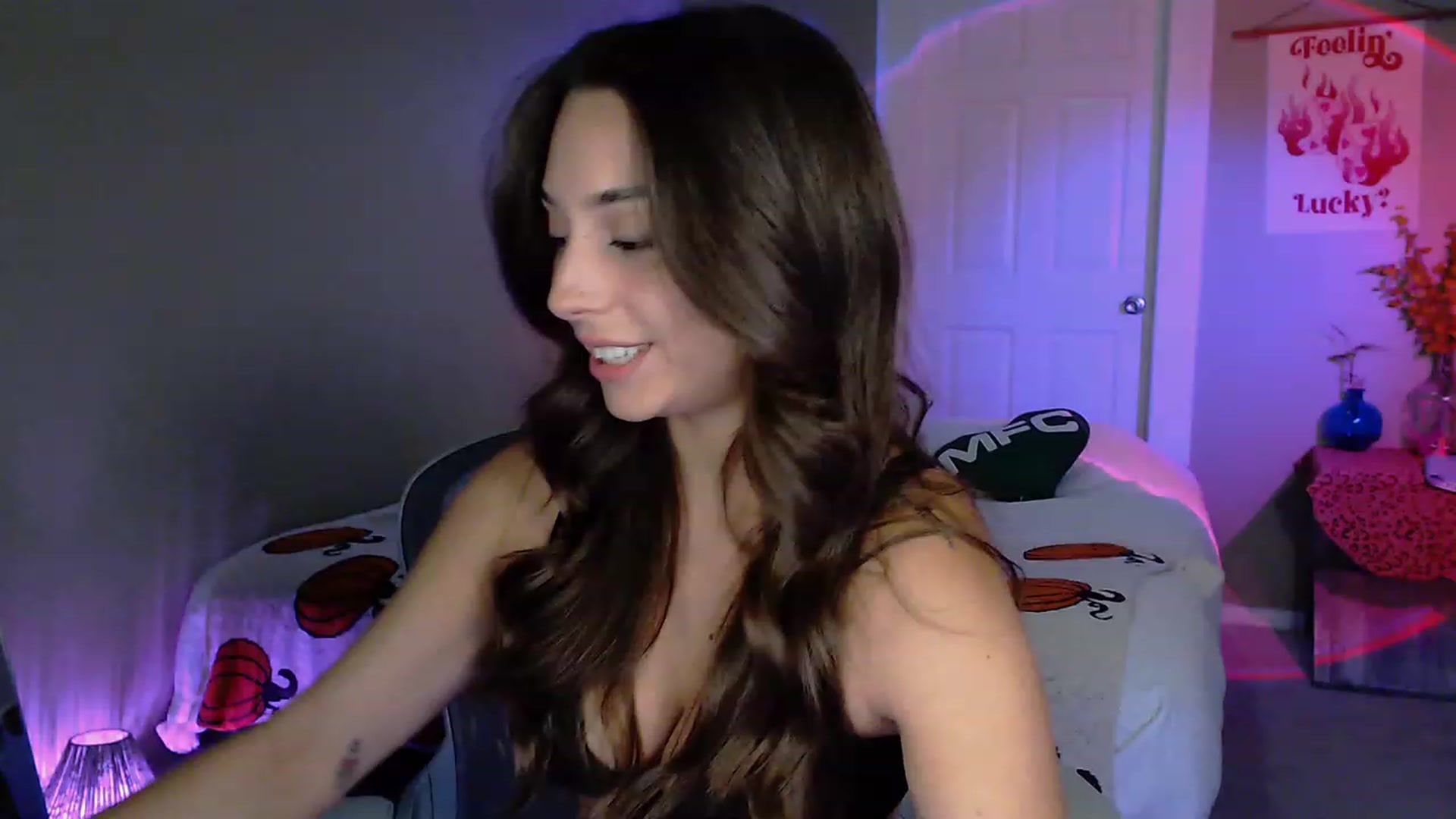 Gallery image thumbnail from BrittaniJade_'s myfreecams stream on, 10/02/2023, 02:20 image 2 of 20