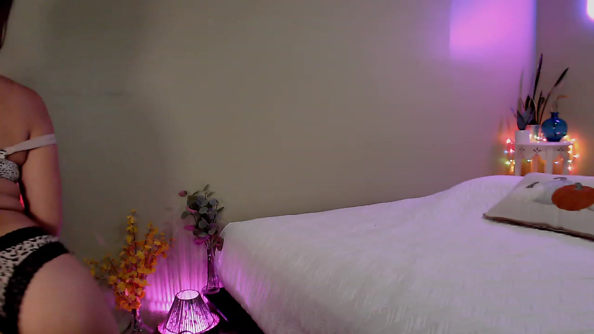 Gallery image thumbnail from BrittaniJade_'s myfreecams stream on, 11/03/2023, 01:20 image 11 of 20