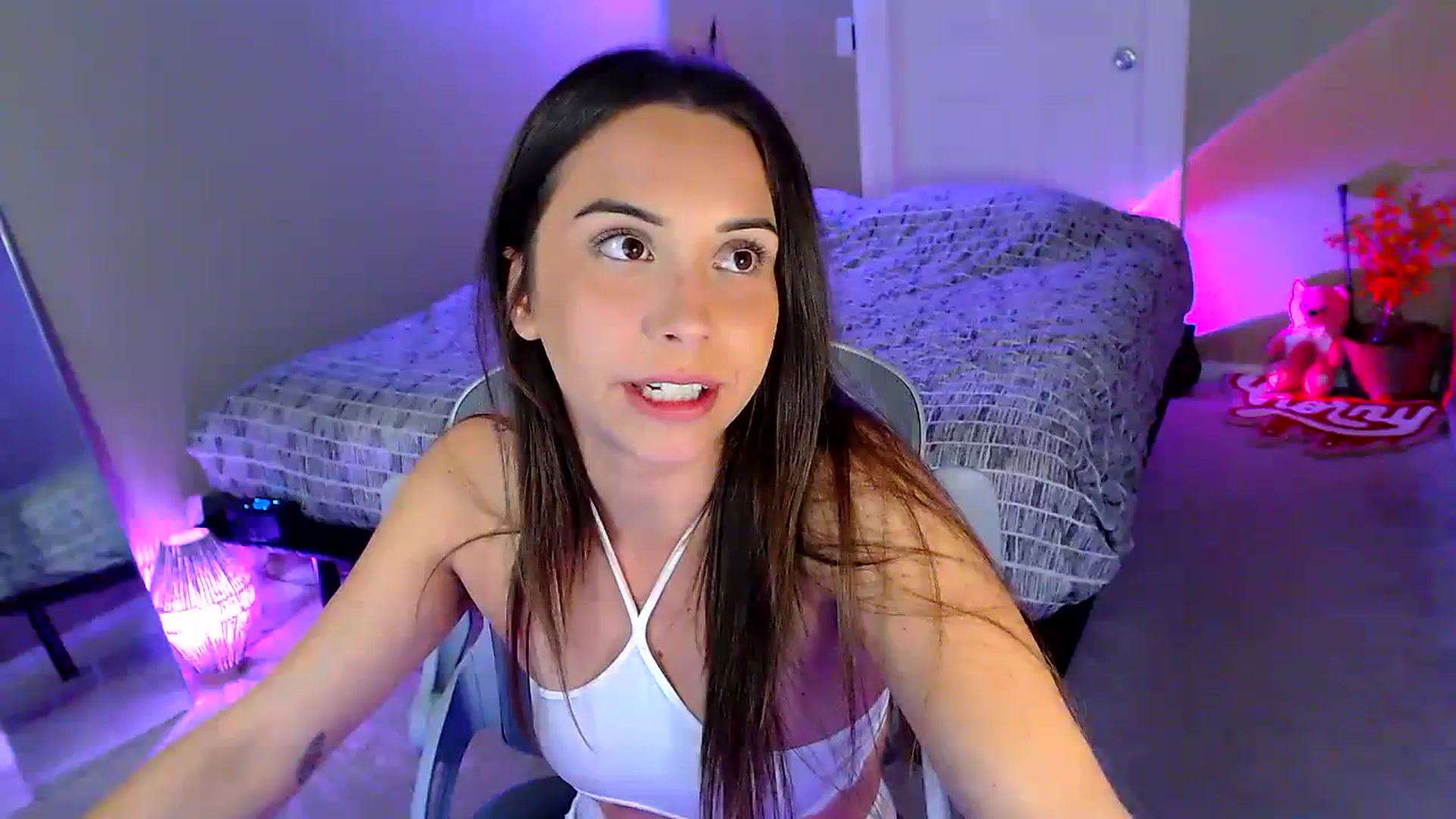 Gallery image thumbnail from BrittaniJade_'s myfreecams stream on, 01/28/2024, 08:39 image 19 of 20