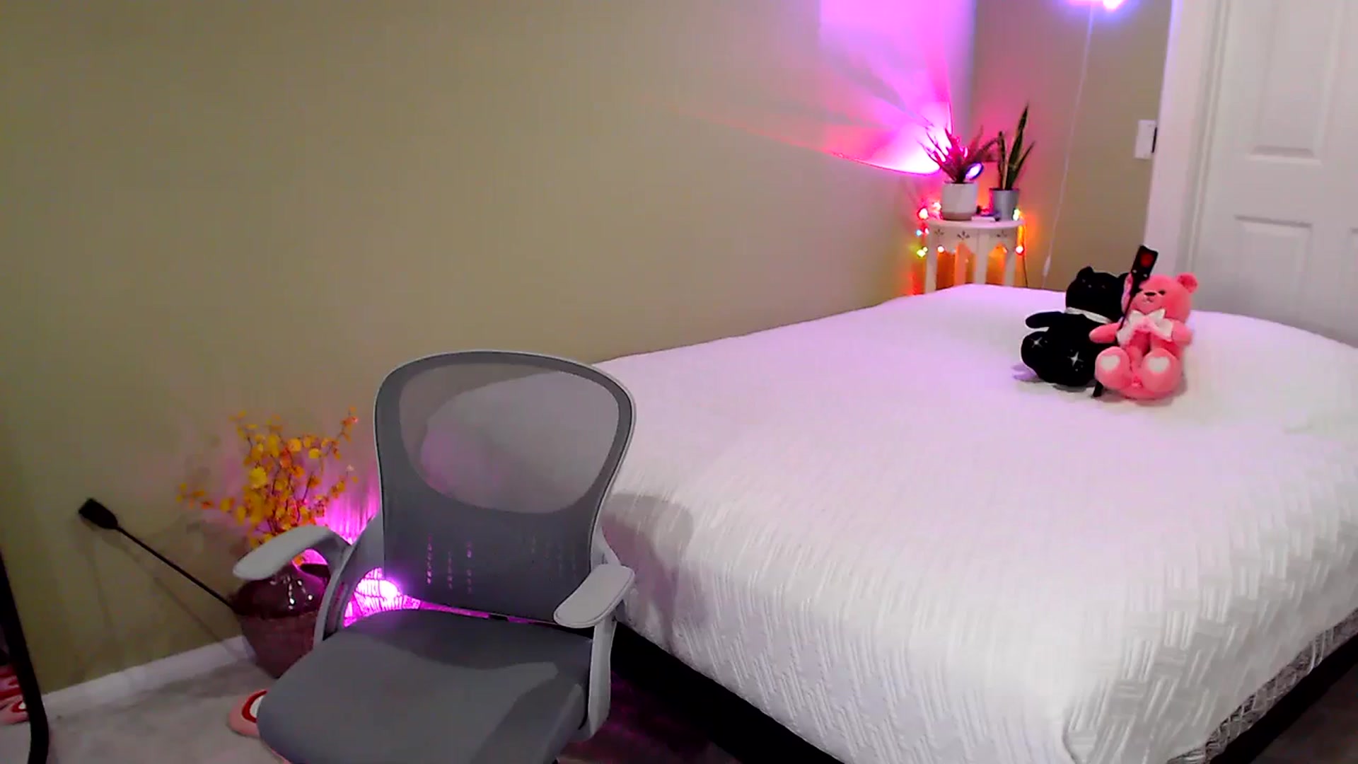 Gallery image thumbnail from BrittaniJade_'s myfreecams stream on, 01/29/2024, 01:56 image 8 of 20