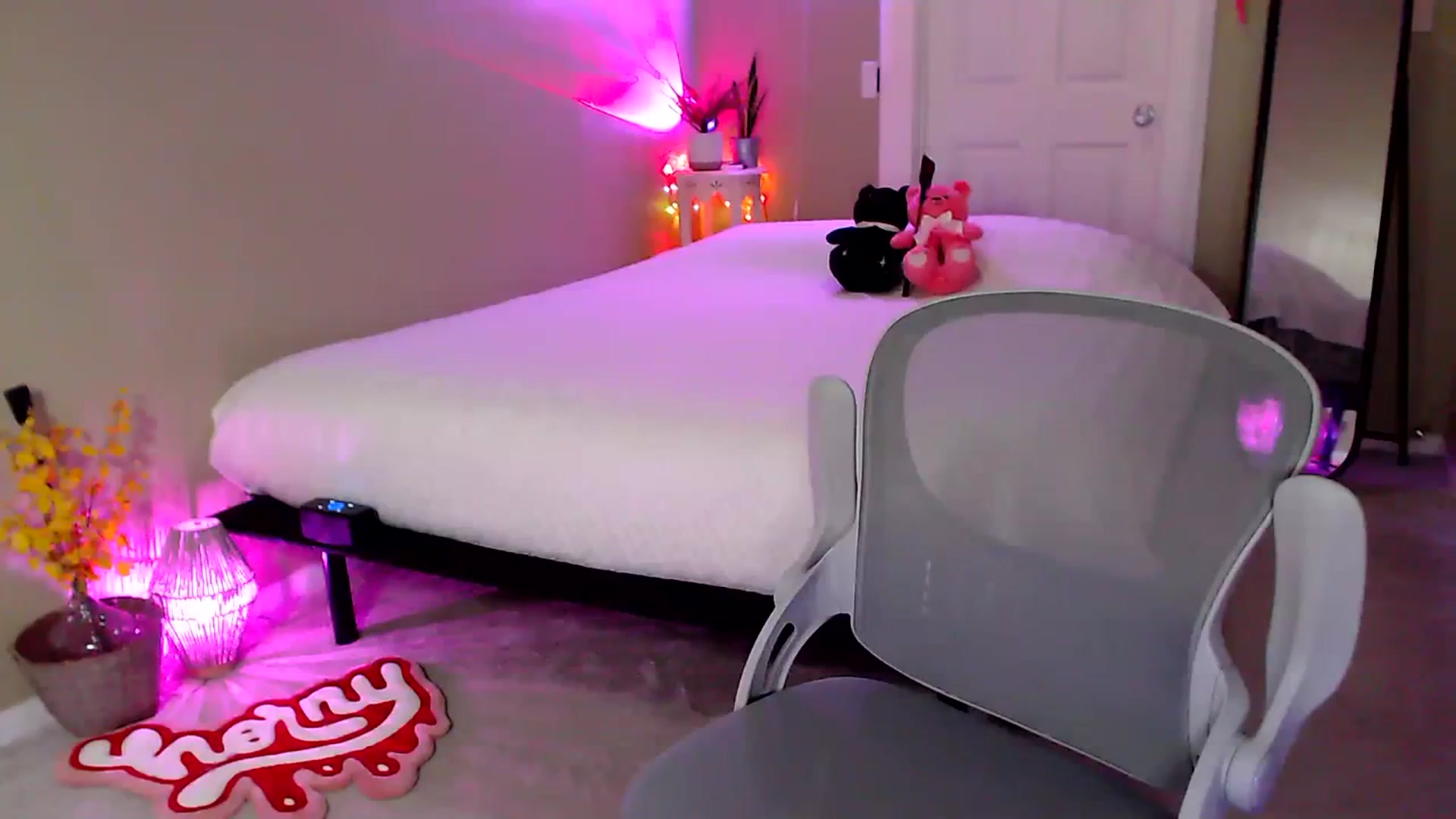 Gallery image thumbnail from BrittaniJade_'s myfreecams stream on, 01/29/2024, 04:31 image 6 of 20