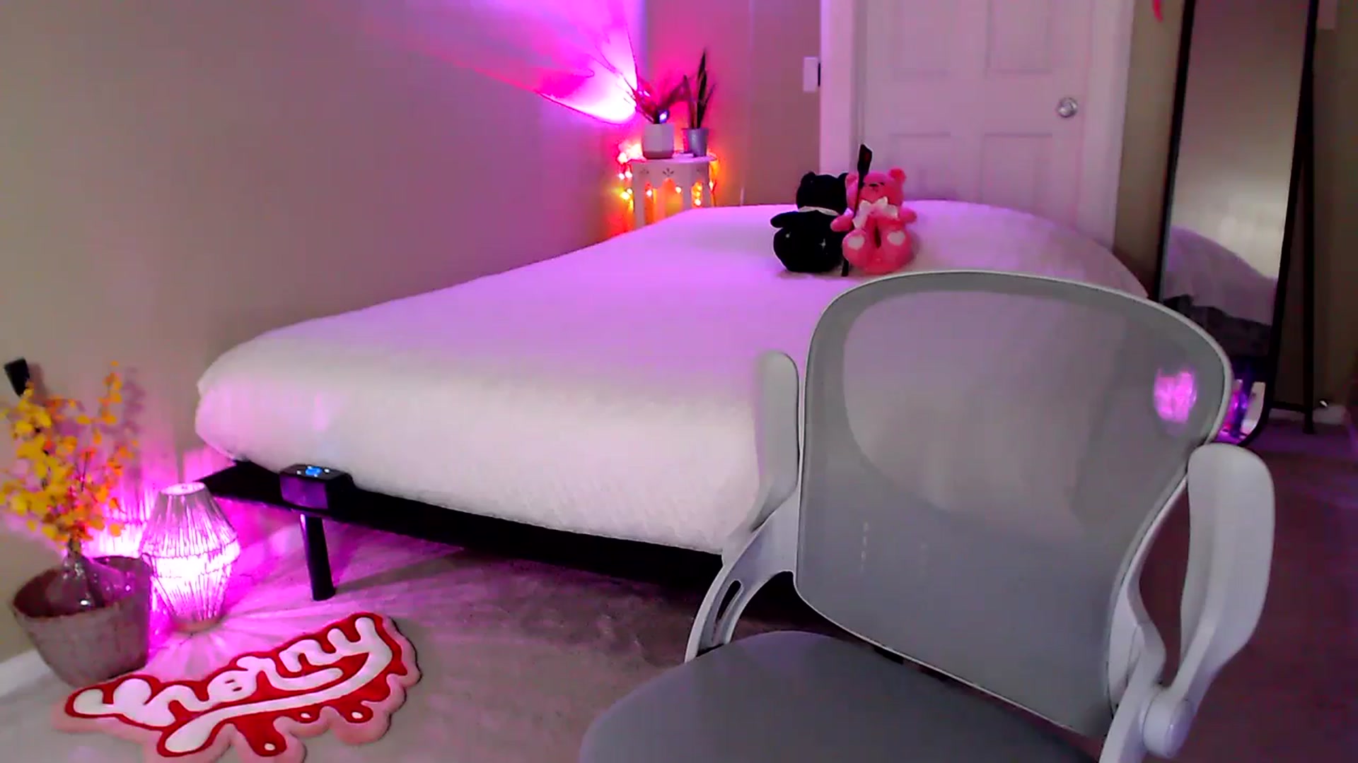 Gallery image thumbnail from BrittaniJade_'s myfreecams stream on, 01/29/2024, 04:31 image 5 of 20