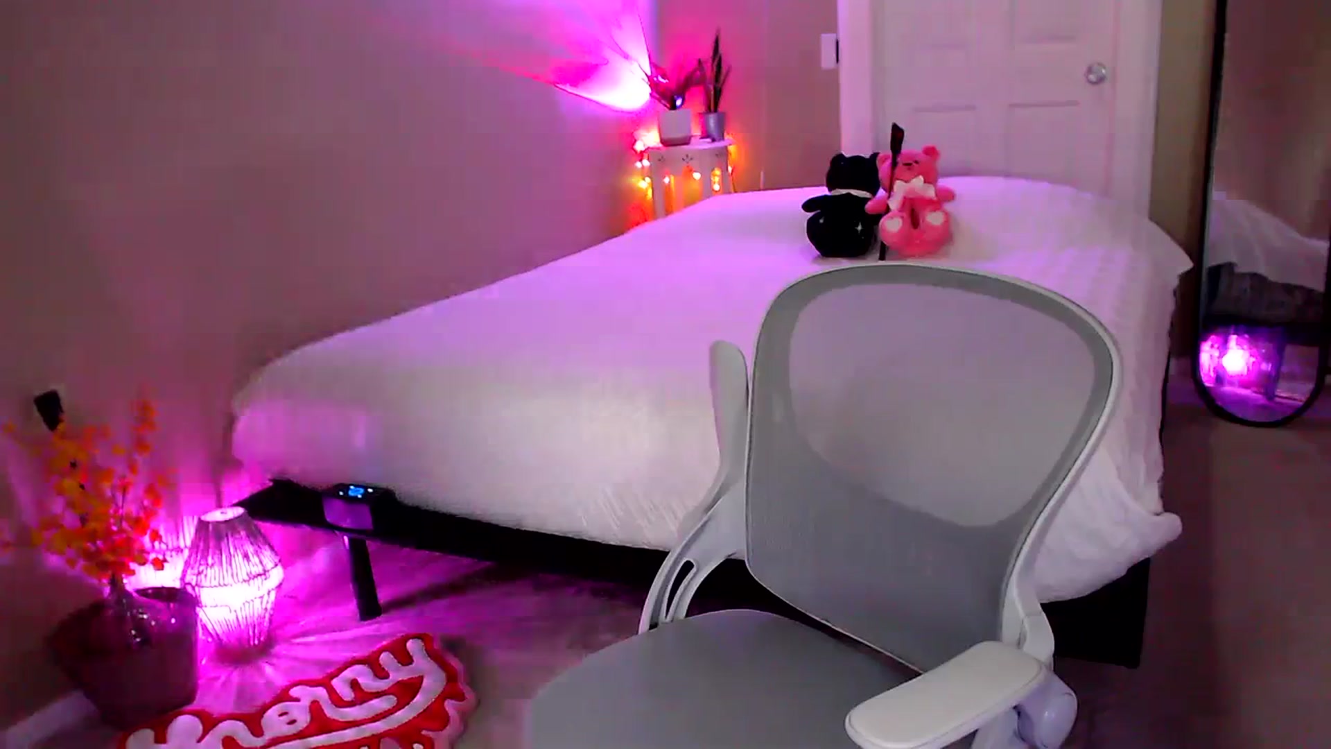 Gallery image thumbnail from BrittaniJade_'s myfreecams stream on, 01/29/2024, 04:31 image 2 of 20