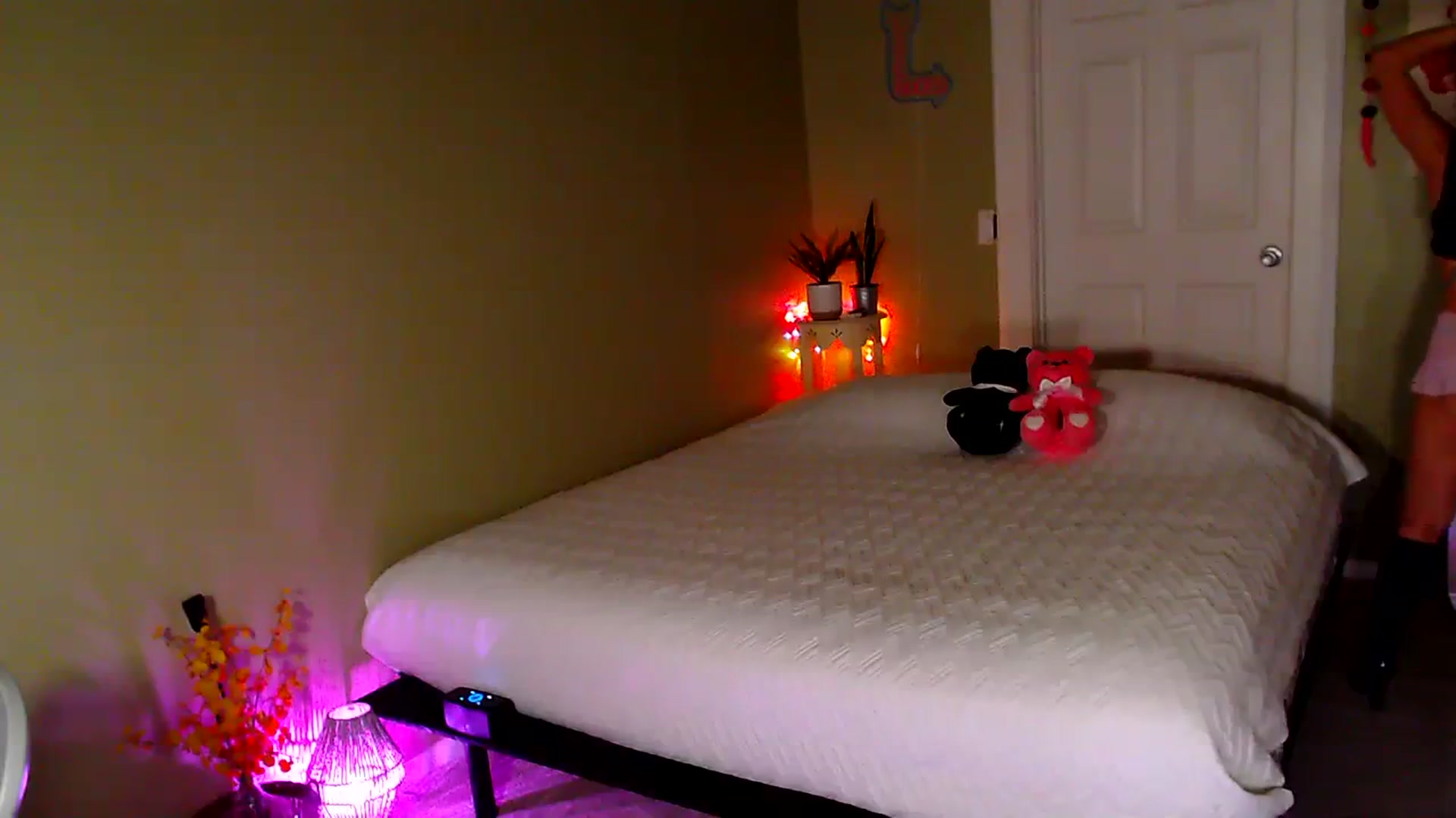 Gallery image thumbnail from BrittaniJade_'s myfreecams stream on, 01/29/2024, 04:31 image 14 of 20
