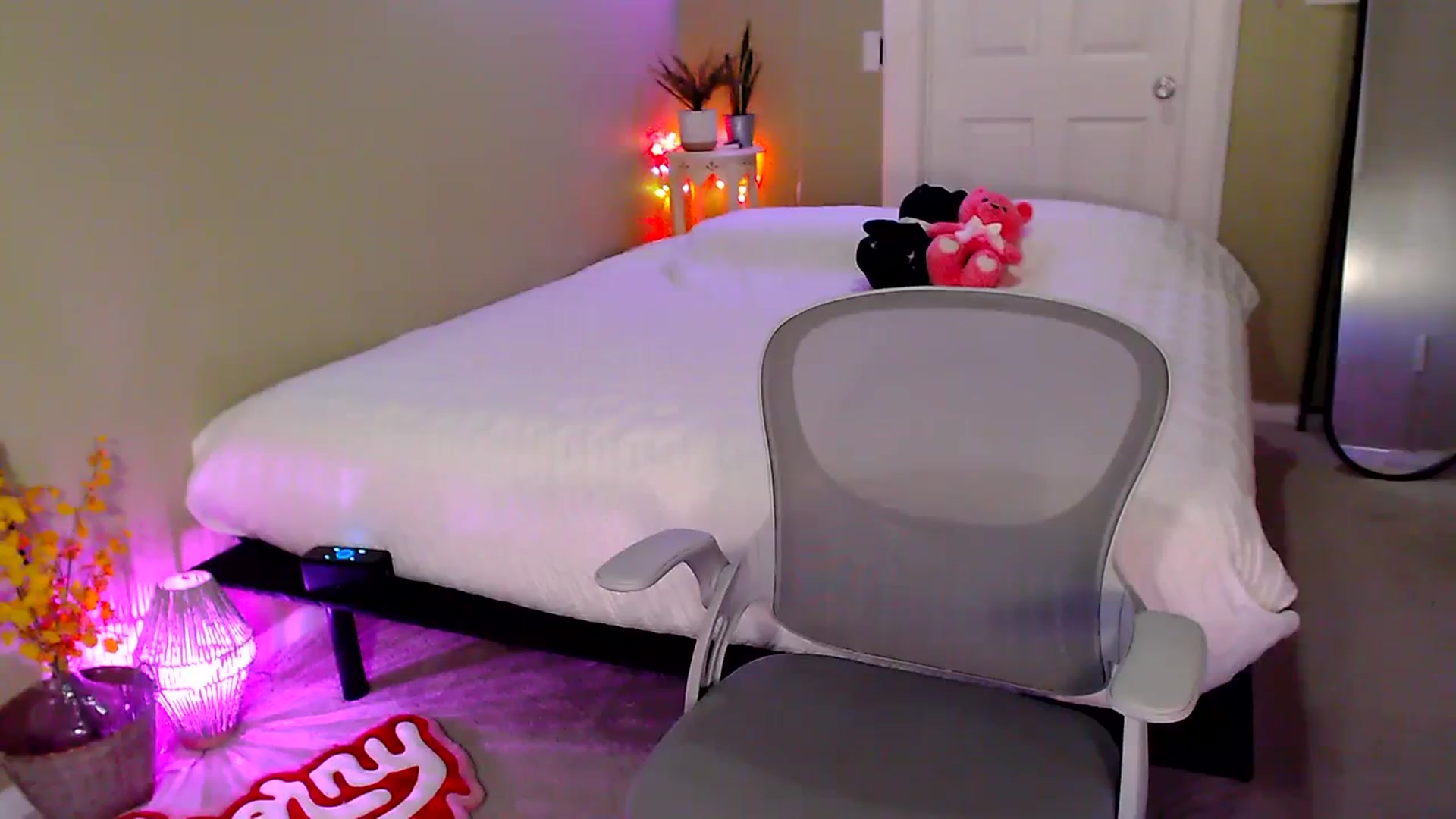 Gallery image thumbnail from BrittaniJade_'s myfreecams stream on, 01/29/2024, 08:13 image 19 of 20